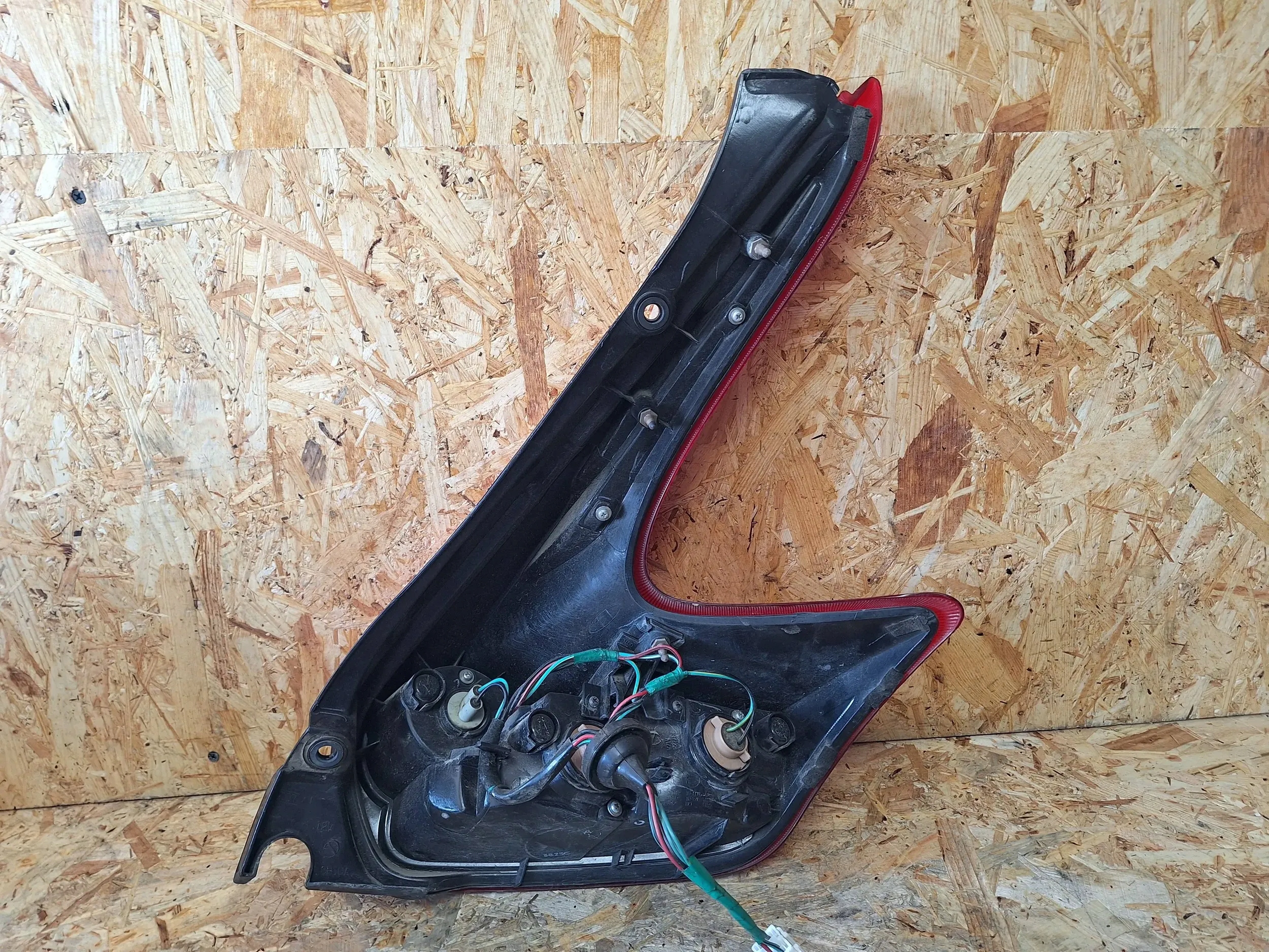light rear part left Nissan Juke F15 10