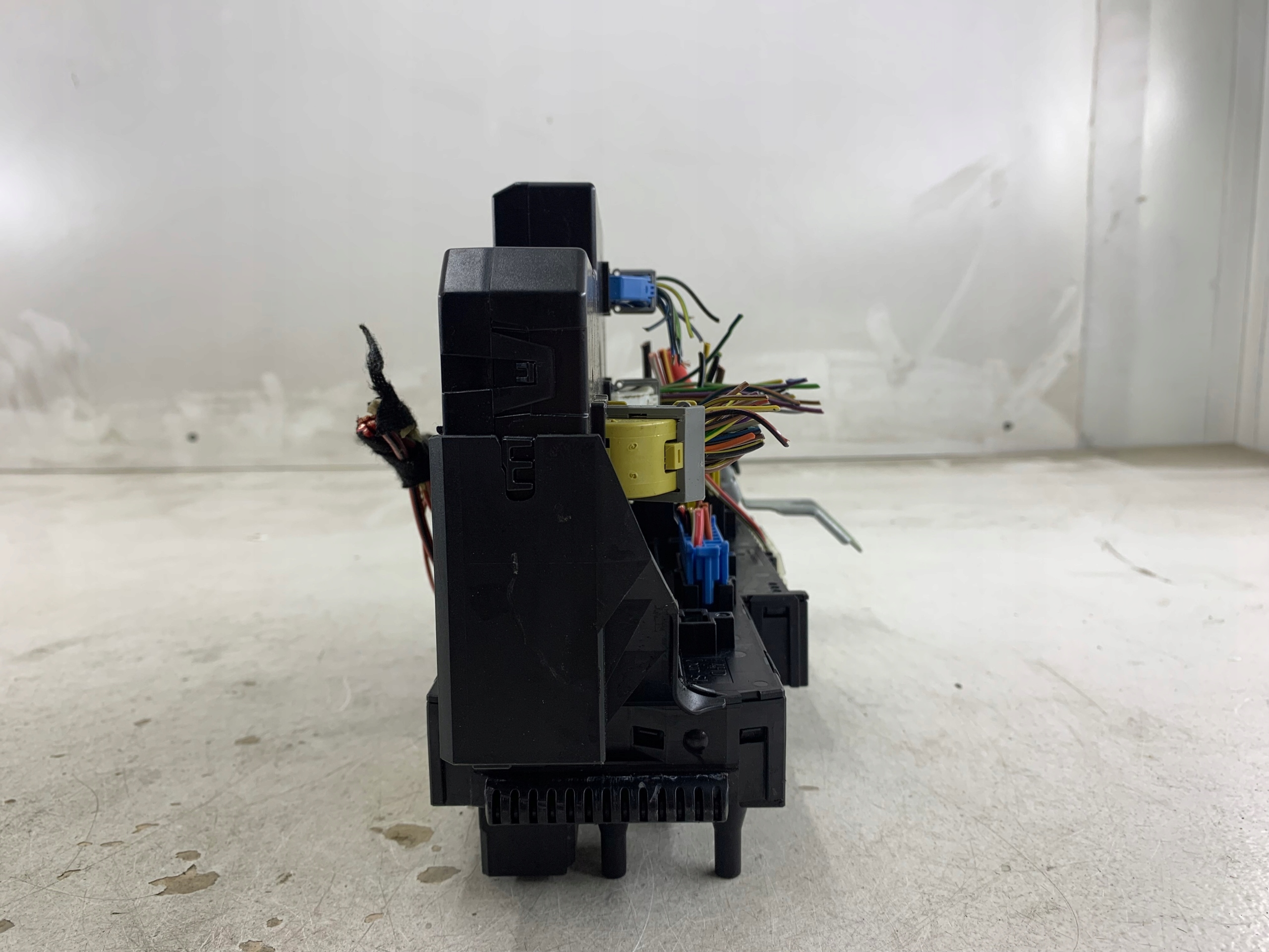 MERCEDES W212 module SAM BSI fuse box 2129004001
