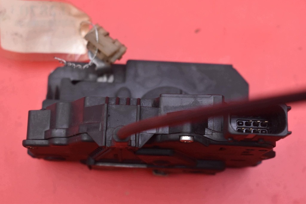 lock door right front front EU 13259274EH OPEL CORSA D 5D HB 06-11
