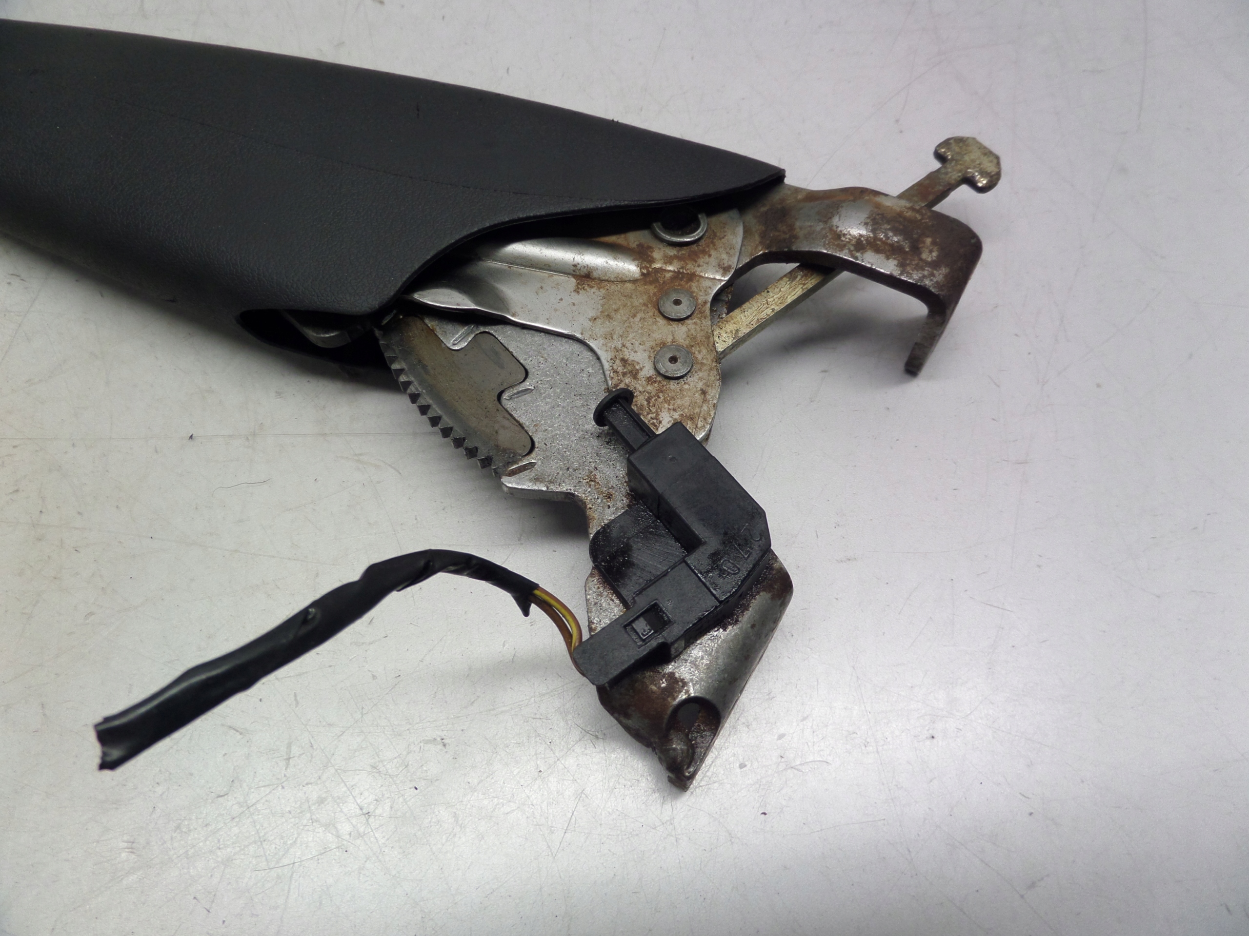 páčka elektrická brzda CADDY II INCA 6N0711307B 96-04