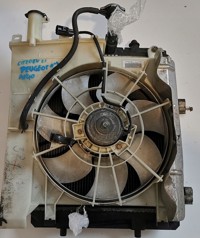 TOYOTA AYGO I CHLODNICA WENTYLATOR 1,0 B CITROEN C1