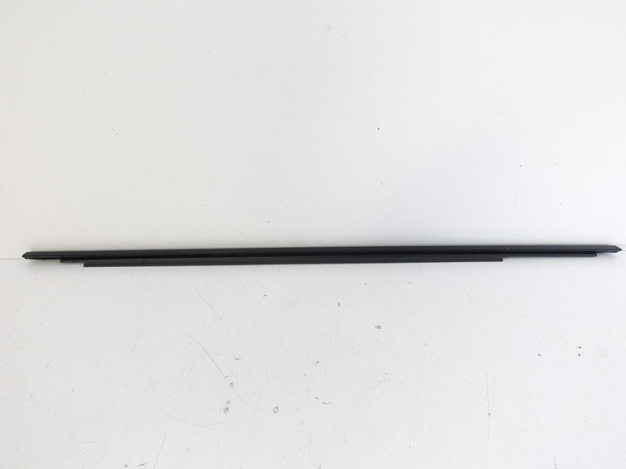 AUDI A6 S6 E-TRON AVANT 85F 24- moulding dust windows door rear part left