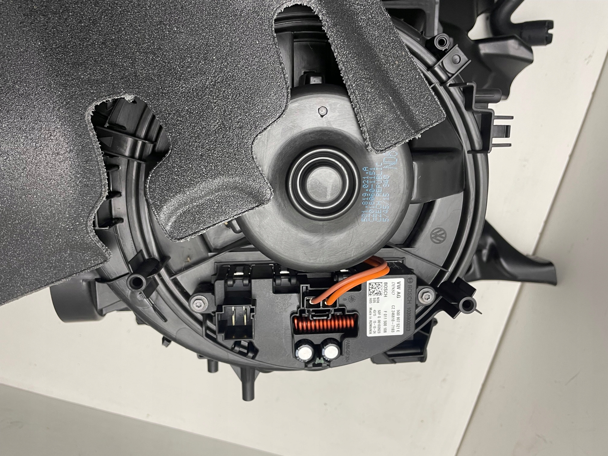 радиатор отопителя vw GOLF VII 5Q1820002AF