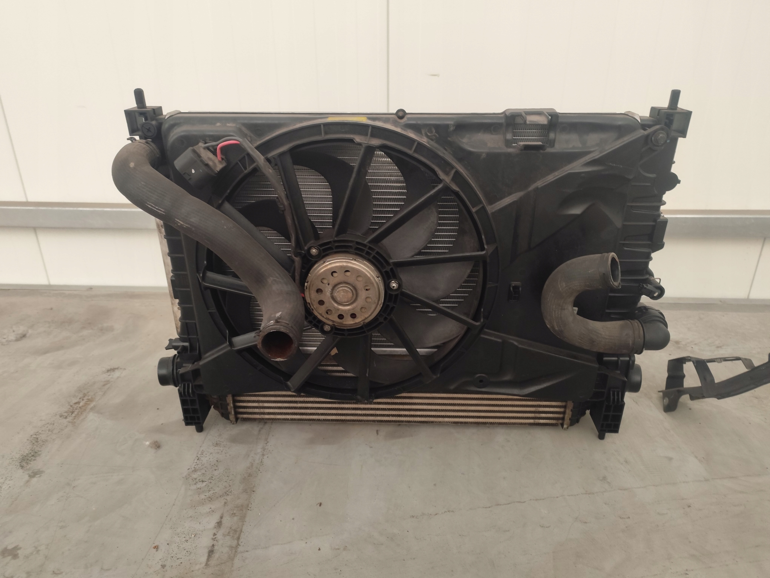 OPEL MOKKA support panel for radiators radiator sider DEMONTAZ