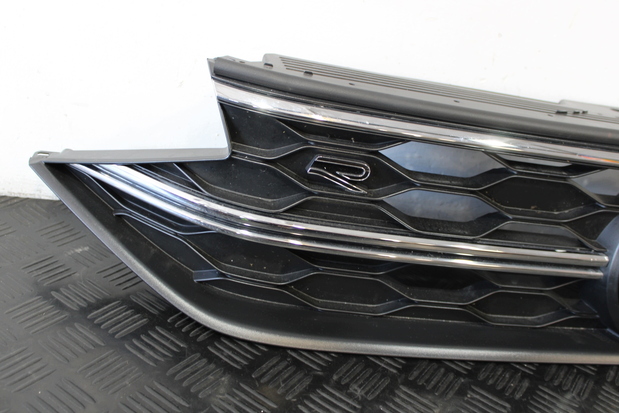 Grille 2G7853655A VW TAIGO 2G7 R-LINE