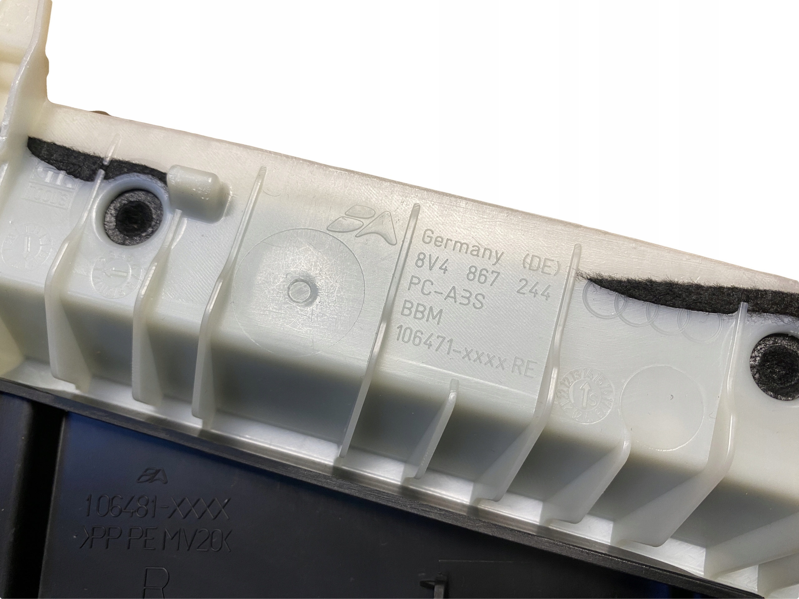 AUDI A3 8V cover SLUPKA B right front 8V4867244