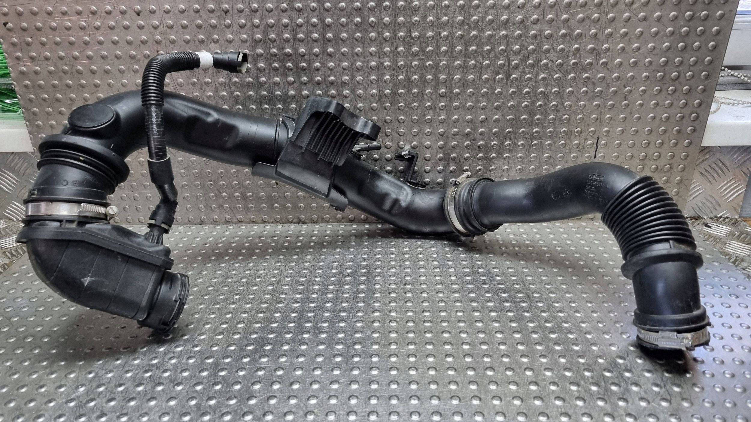 rohr luft intercooler L1B1-9C623-BA FORD PUMA MK2 1.0 ECOBOOST