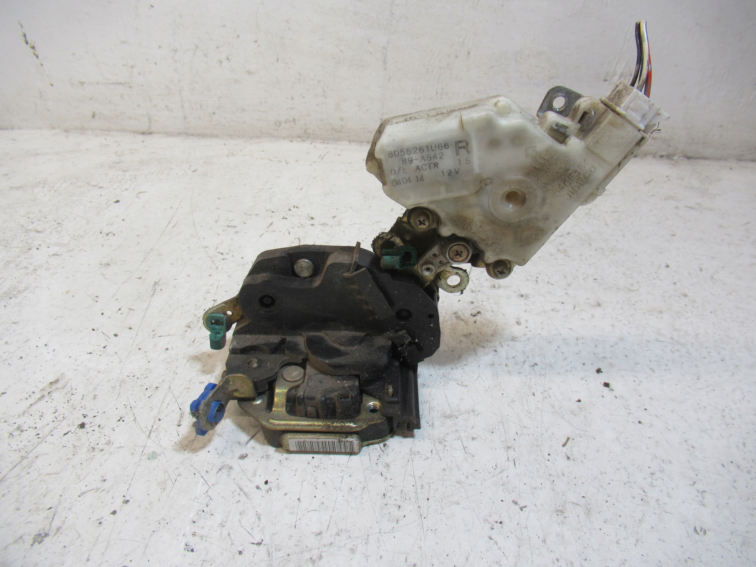 lock door CENTRALNY right front NISSAN ALMERA N16