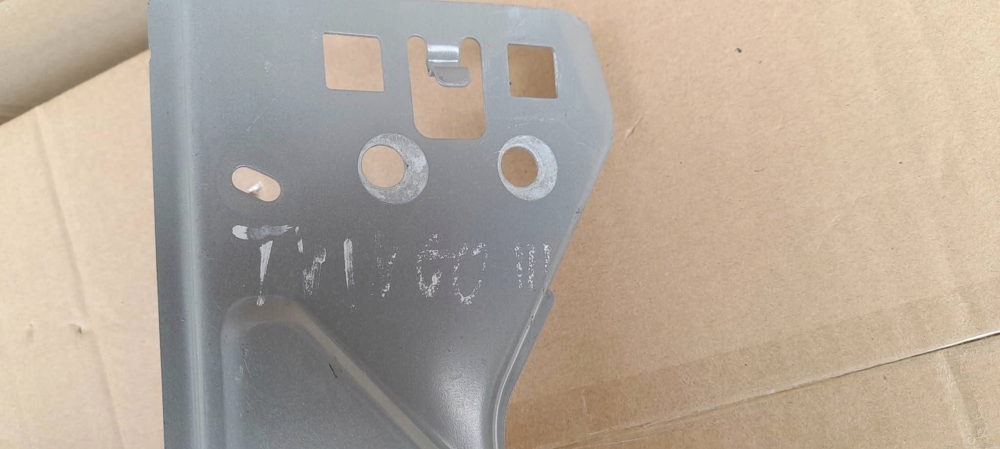 holder BLOTNNIKA left front RENAULT TWINGO III 625F34674R