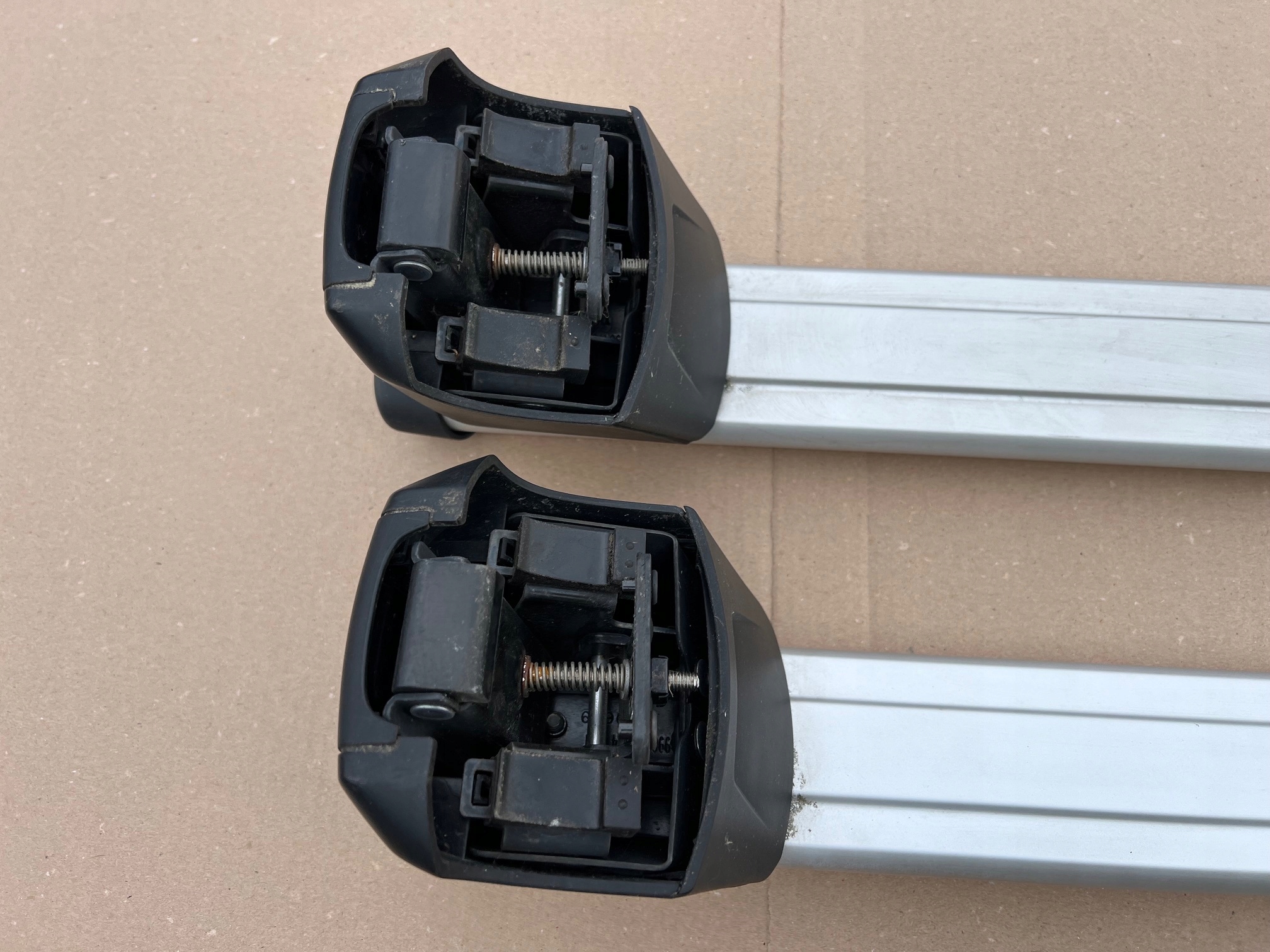 Audi Q5 80A балки 80A860019