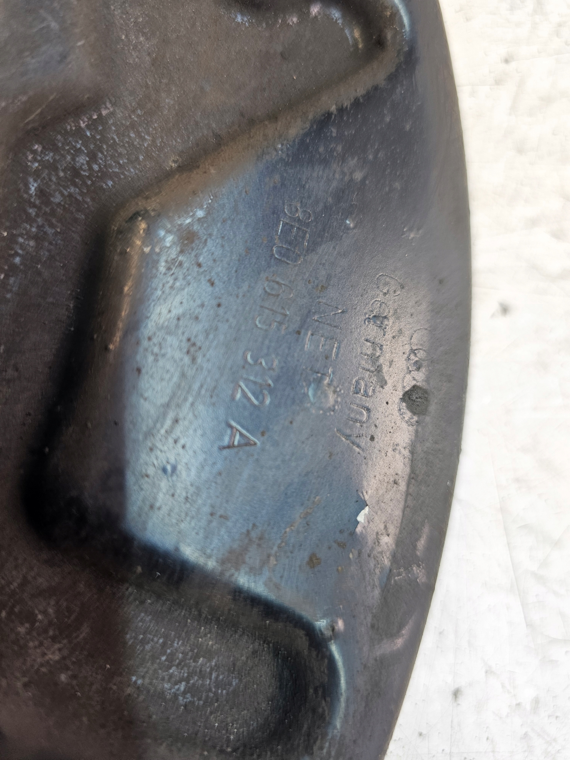 cover disc right front AUDI A4 B6 B7 8E0615312A