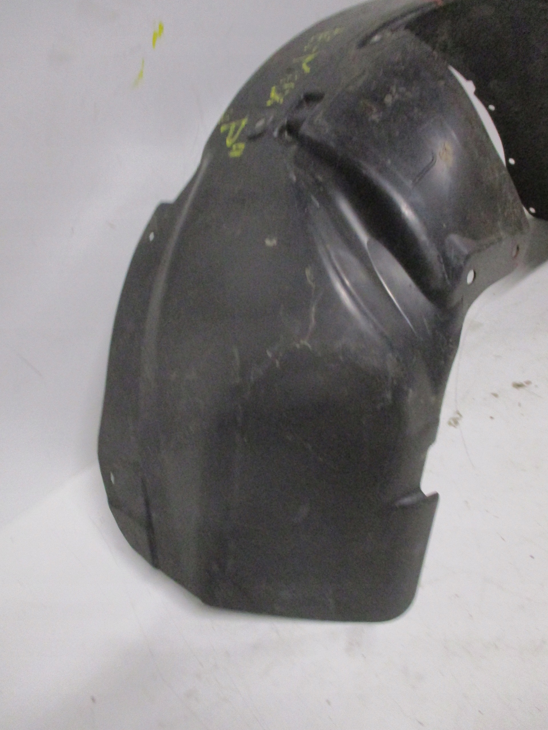 mudguard front right FORD B-MAX AV11-16114-AB