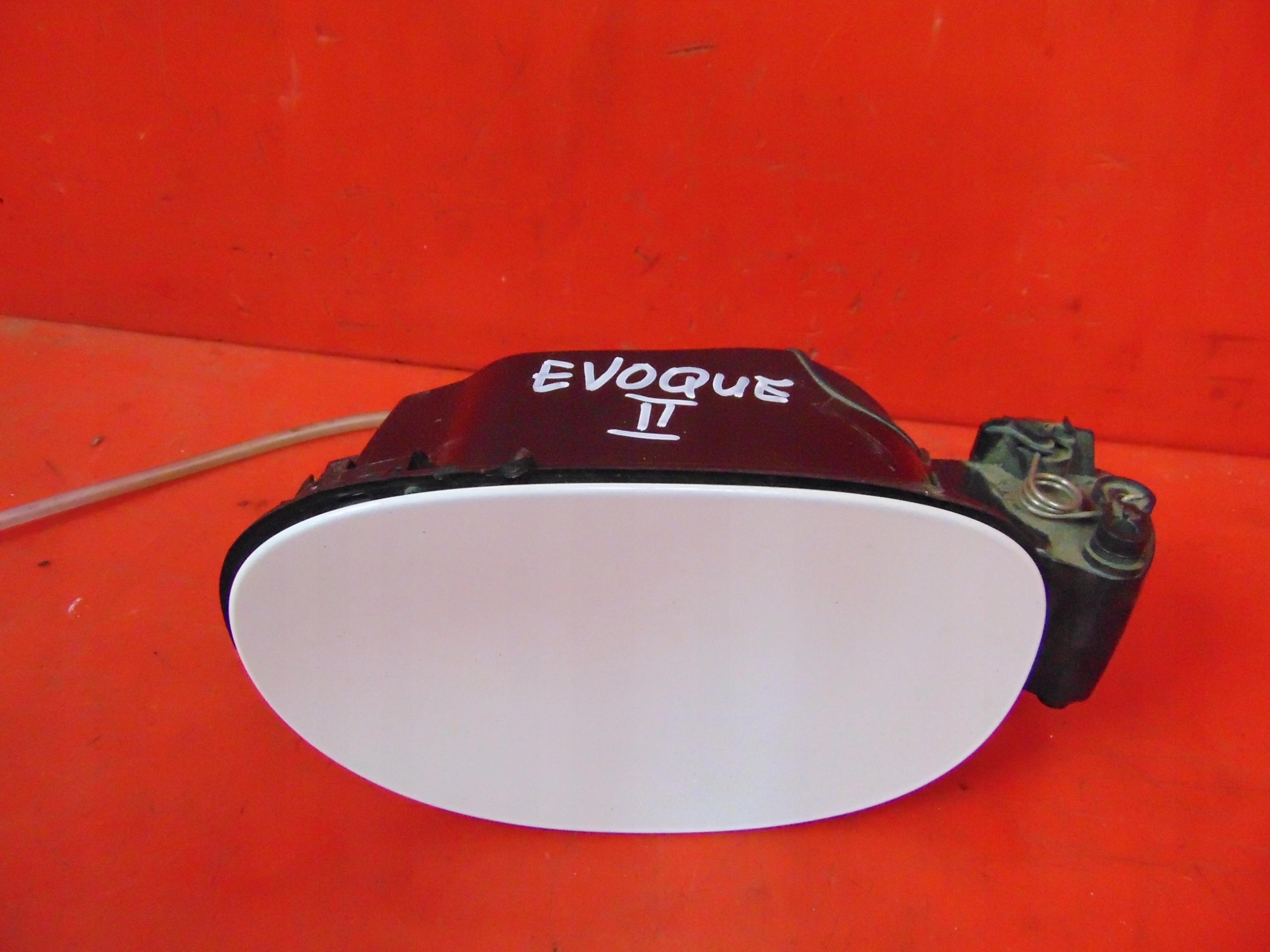 RANGE ROVER Evoque II L551 KLAPKA WLEWU PALIWA