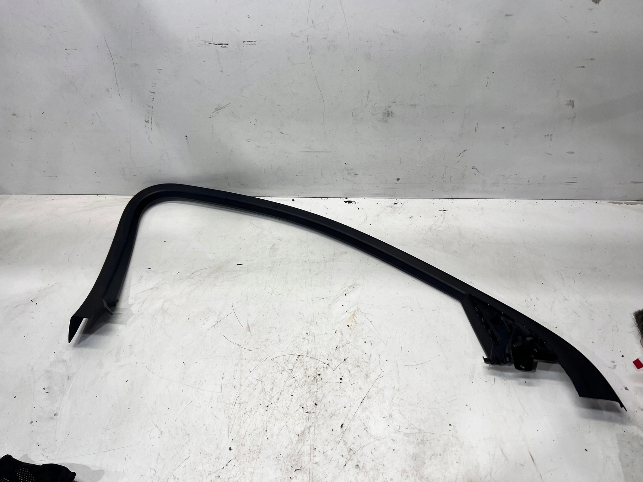 frame cover door left front AUDI A6 C7 4G0867609