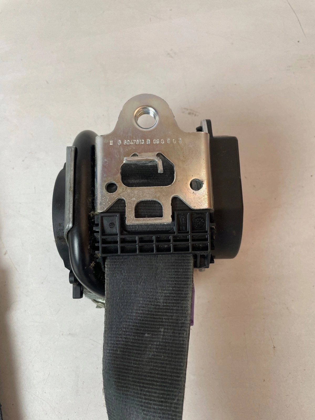 tension belt safety front front right Skoda Superb II