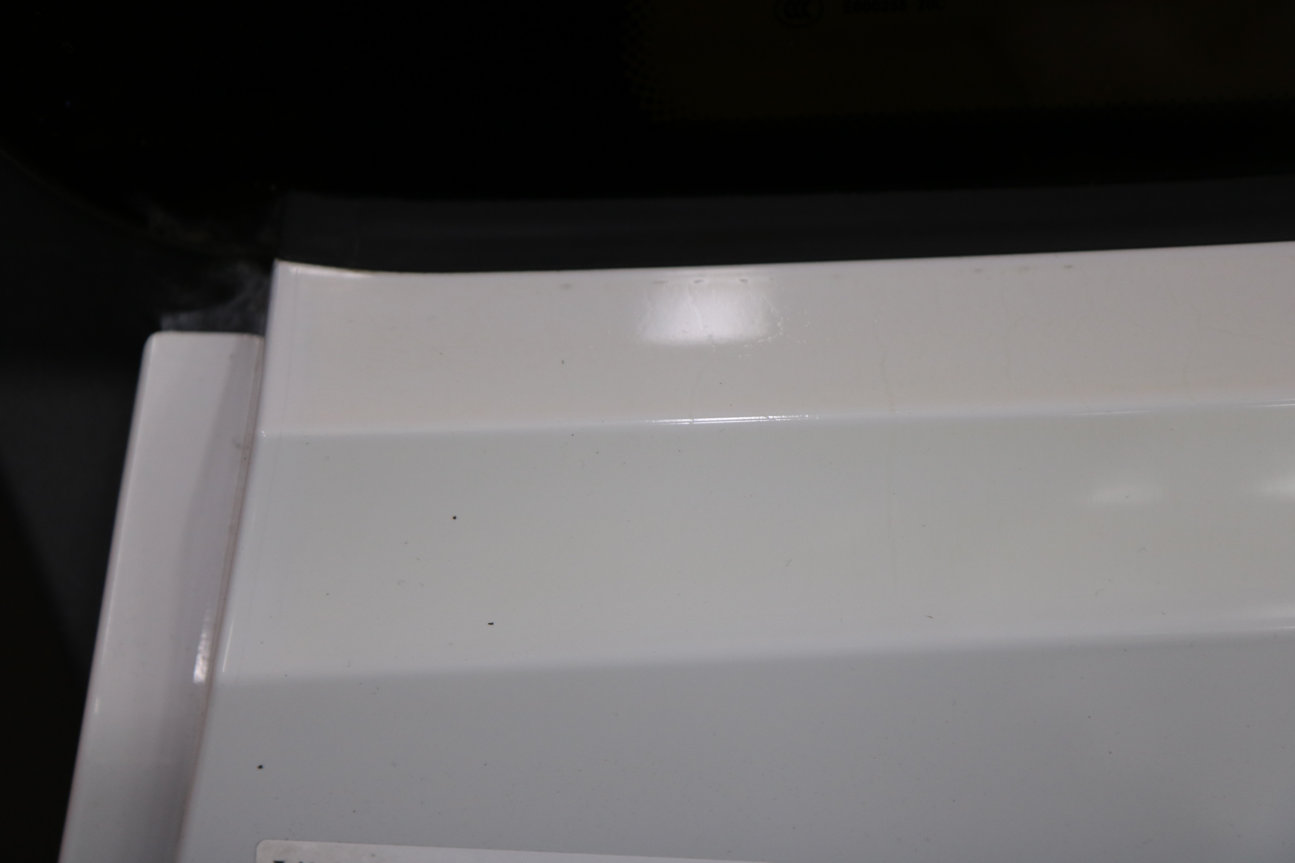 BMW i3 I01 door left rear part rear. windows complete B85 CAPPARIS WEISS