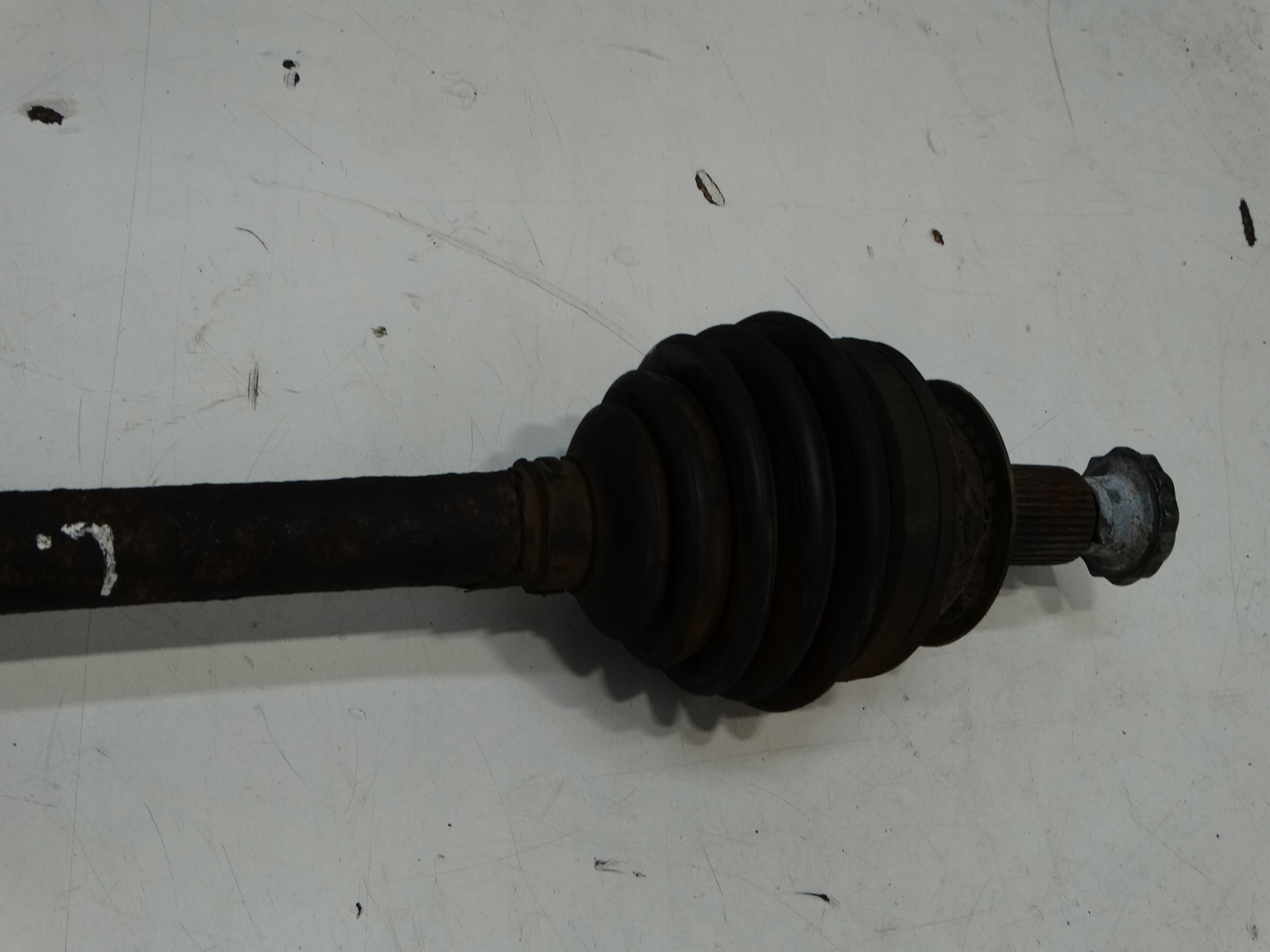 semi-axis left SEAT IBIZA MK4 1.4 CGG 63KW 2013r.