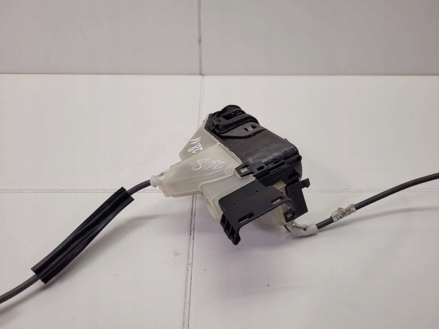 lock door front right side Peugeot 208 2 2021 PSA292847
