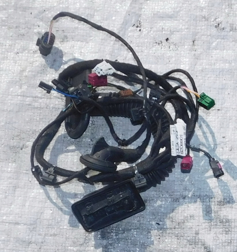 Mercedes W213 INSTALACJA WIĄZKA DRZWI LEWY PRZÓD A2138208801 EUROPA