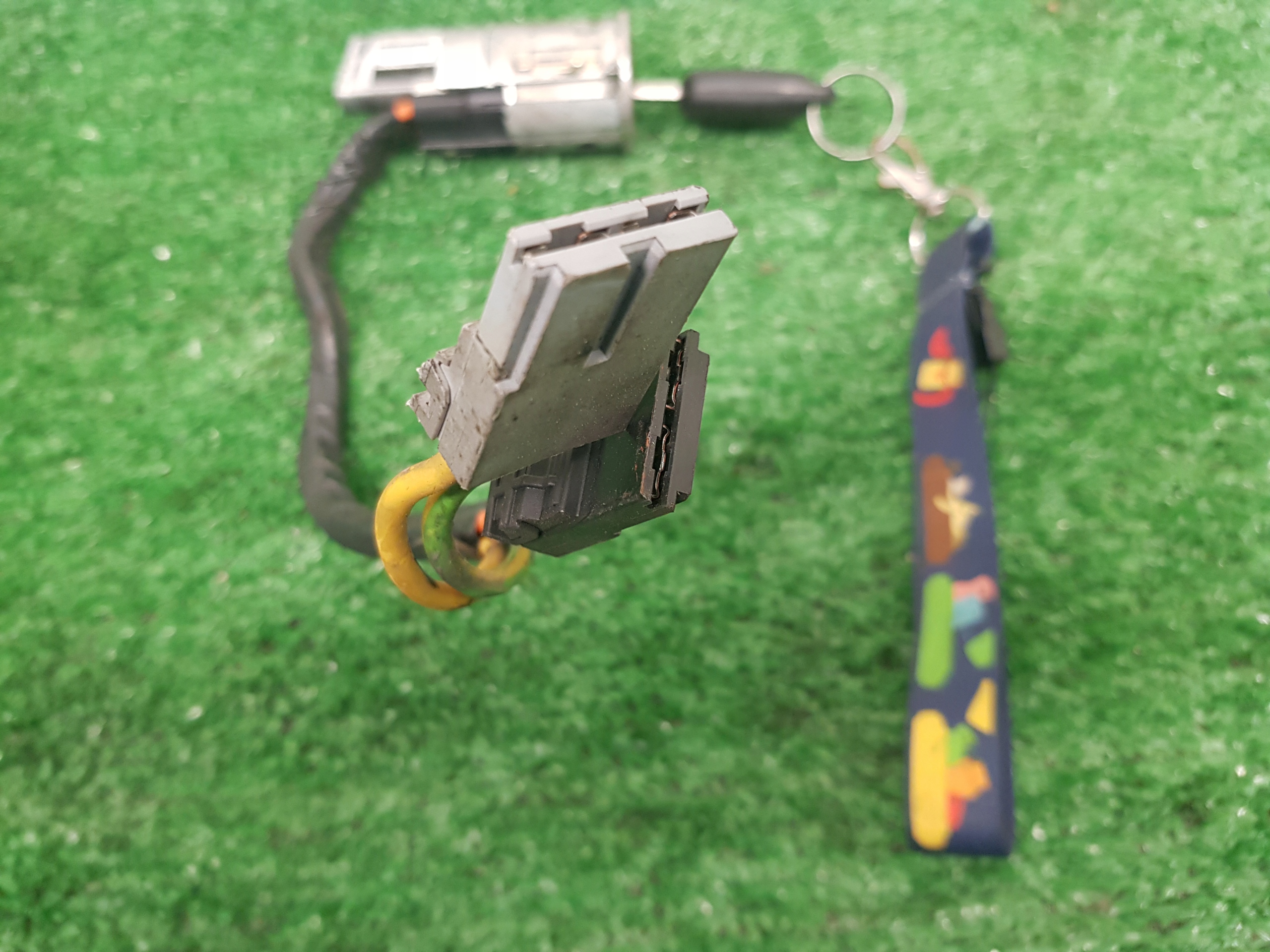 ignition Z KLUCZYKIEM RENAULT TRAFIC 2 8200143888