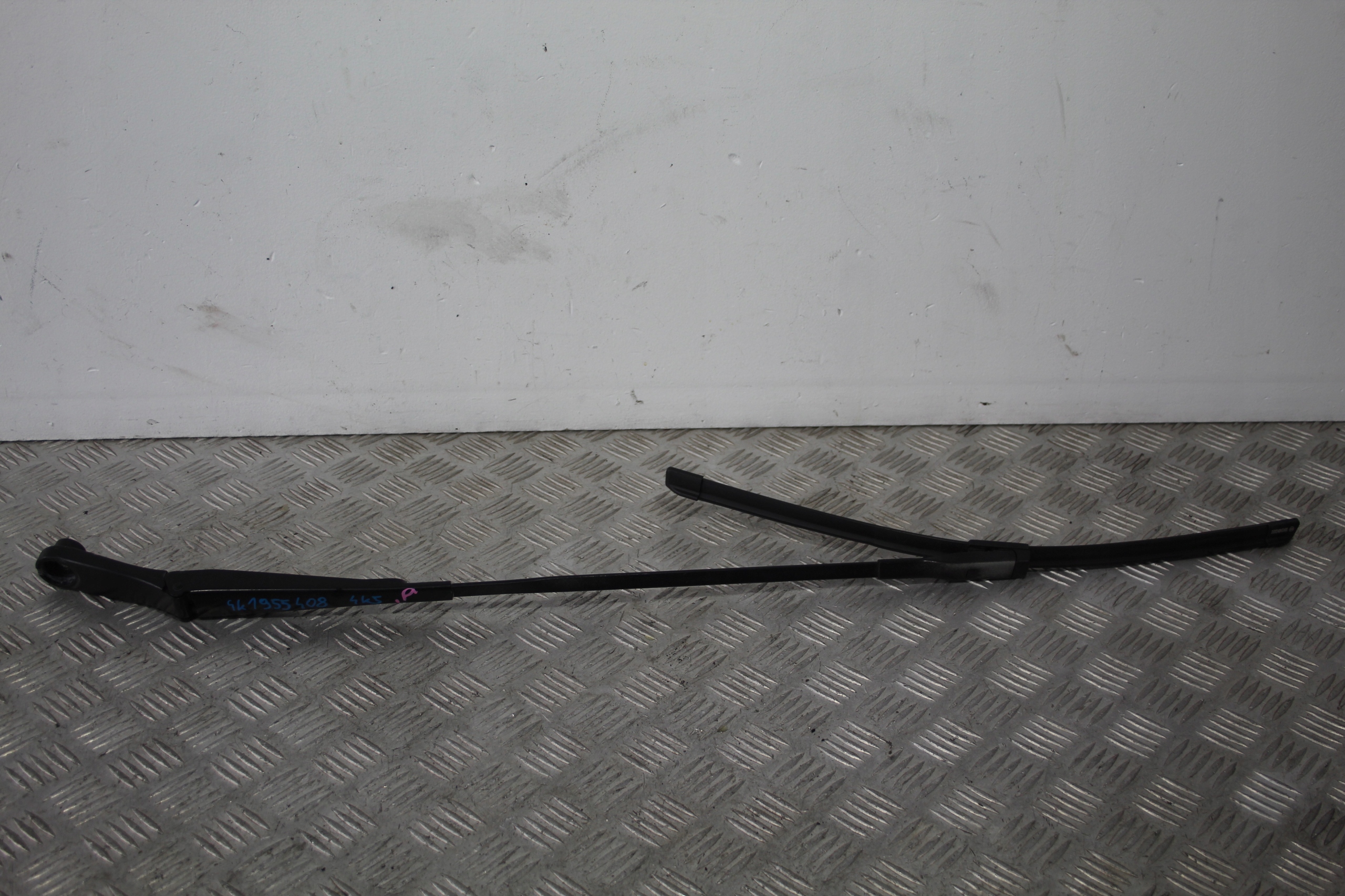 wiper arm right AUDI A6 C8 4K0 4K5