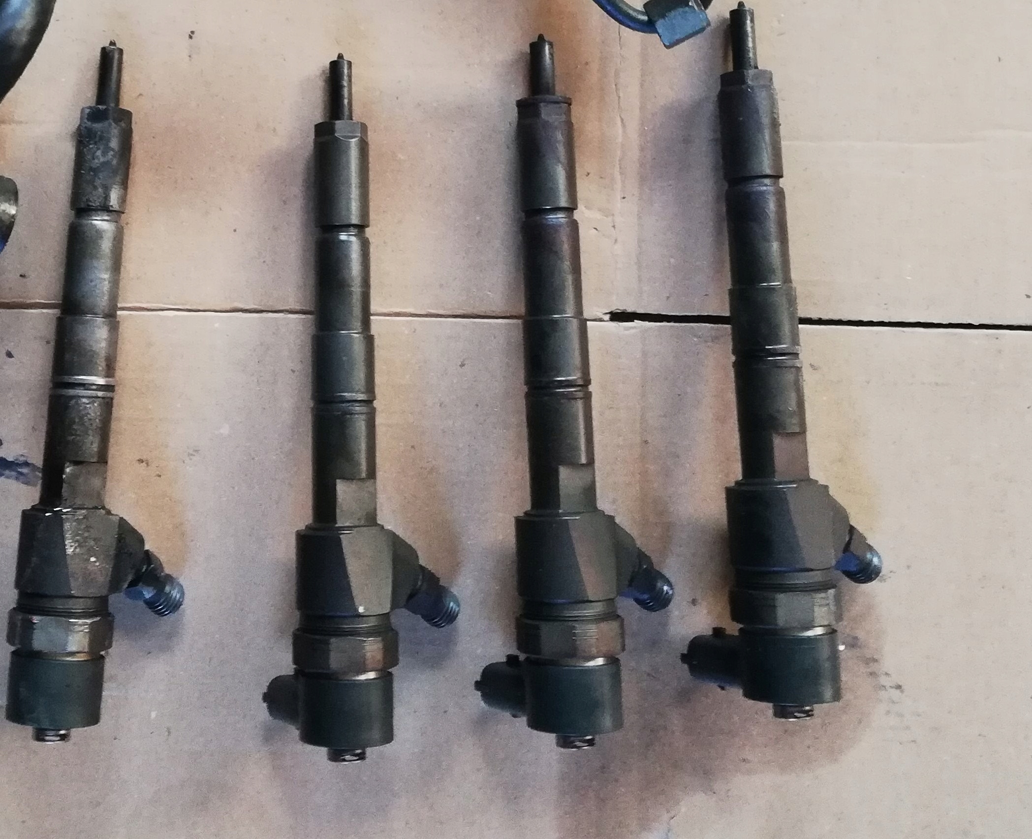 2.0 CDTI A20dth ФОРСУНКА 4 шт. 0445110327