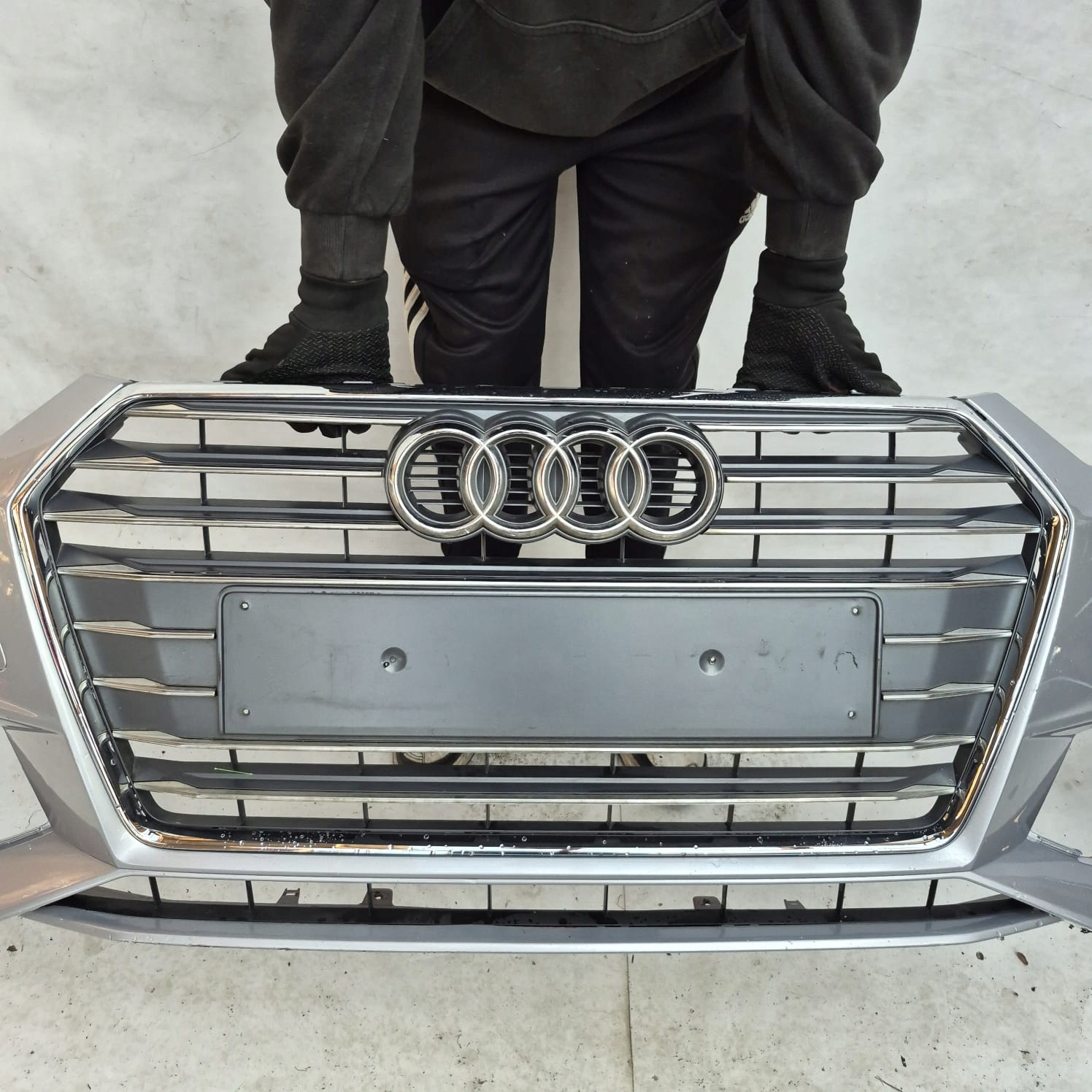 AUDI A4 8W B9 S-LINE 15- bumper front front grill SPR 6XPDC 8W0807437F