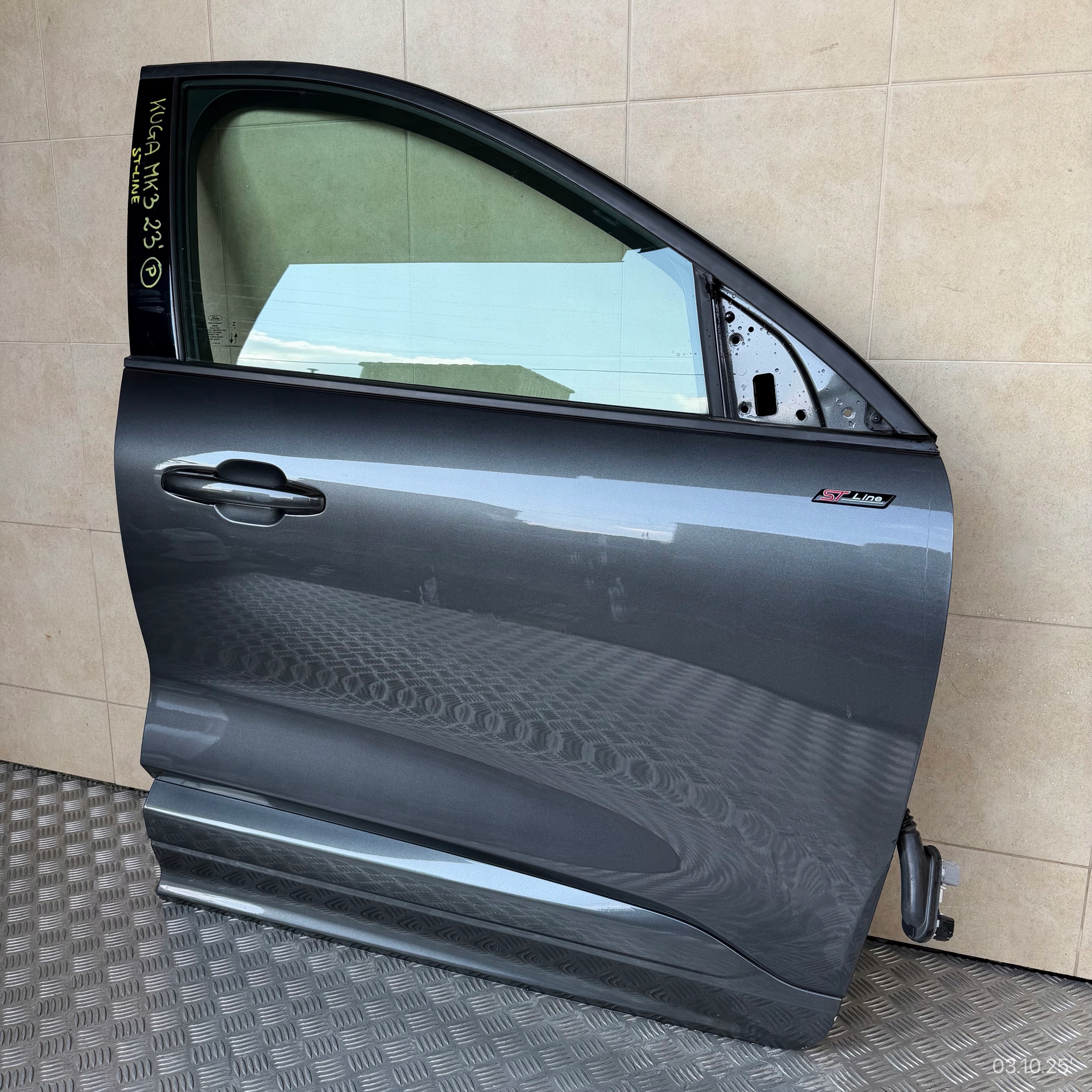 door complete front right FORD KUGA III MK3 ST-LINE 2023 ROK