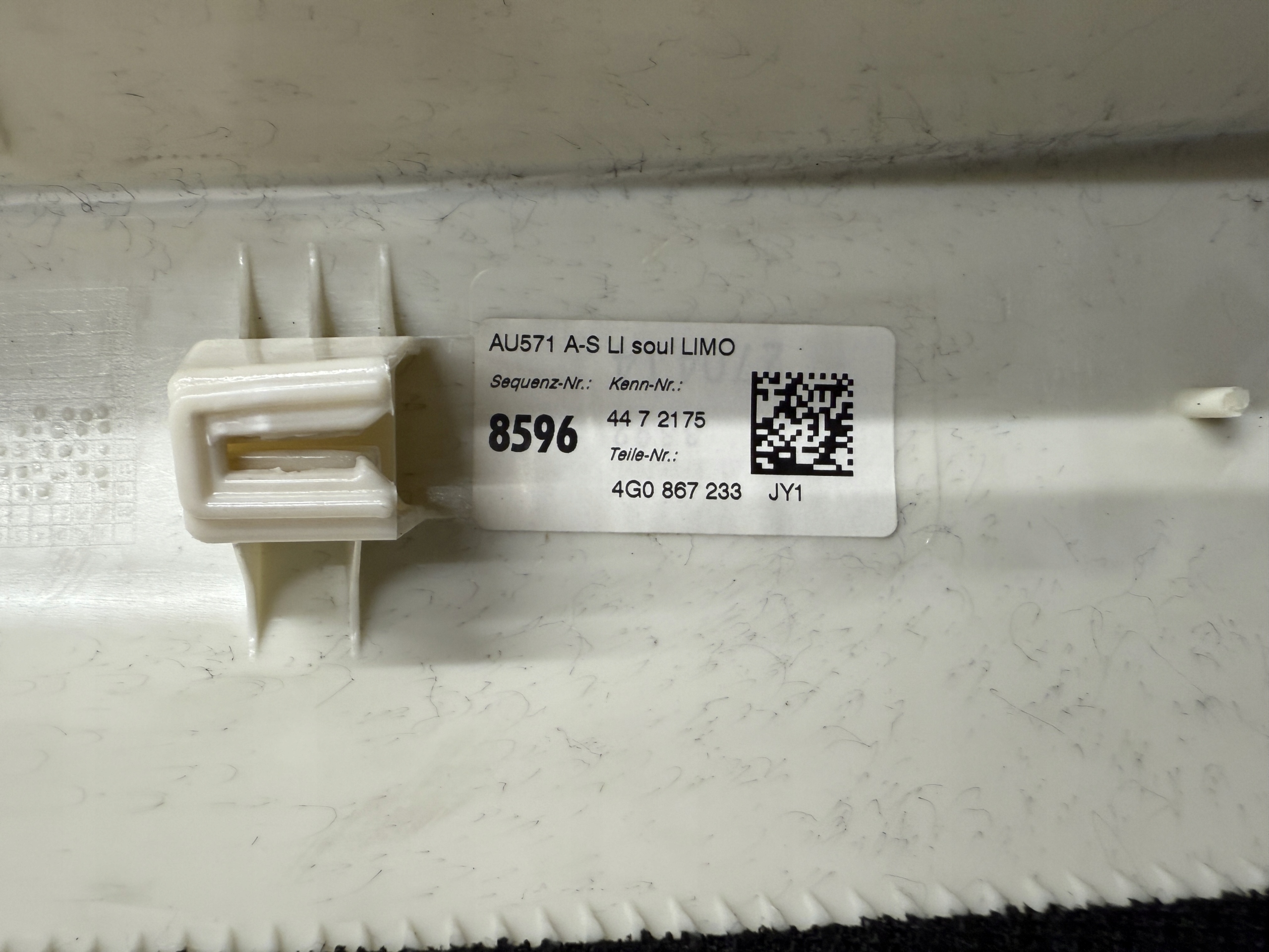 AUDI A6 4G C7 cover SLUPKA A left 4G0867233