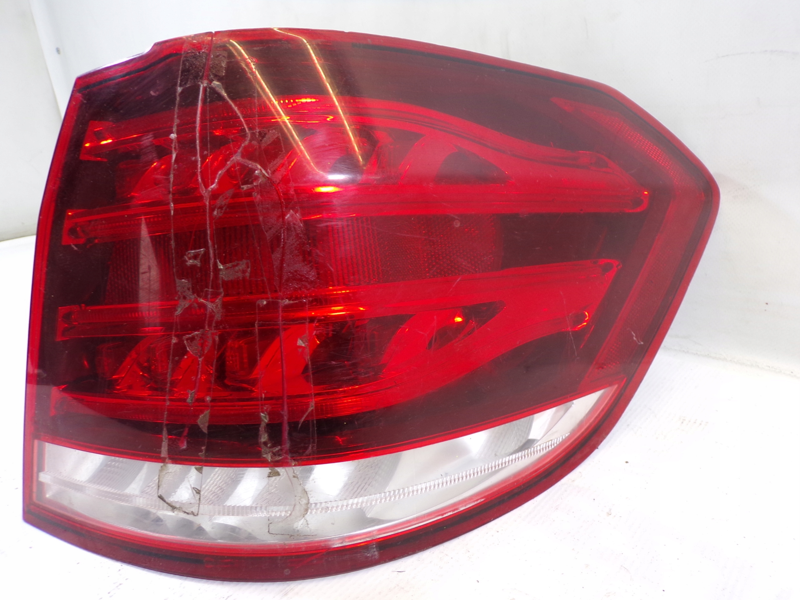 light rear rear part right MERCEDES W212 KOMBI (1)