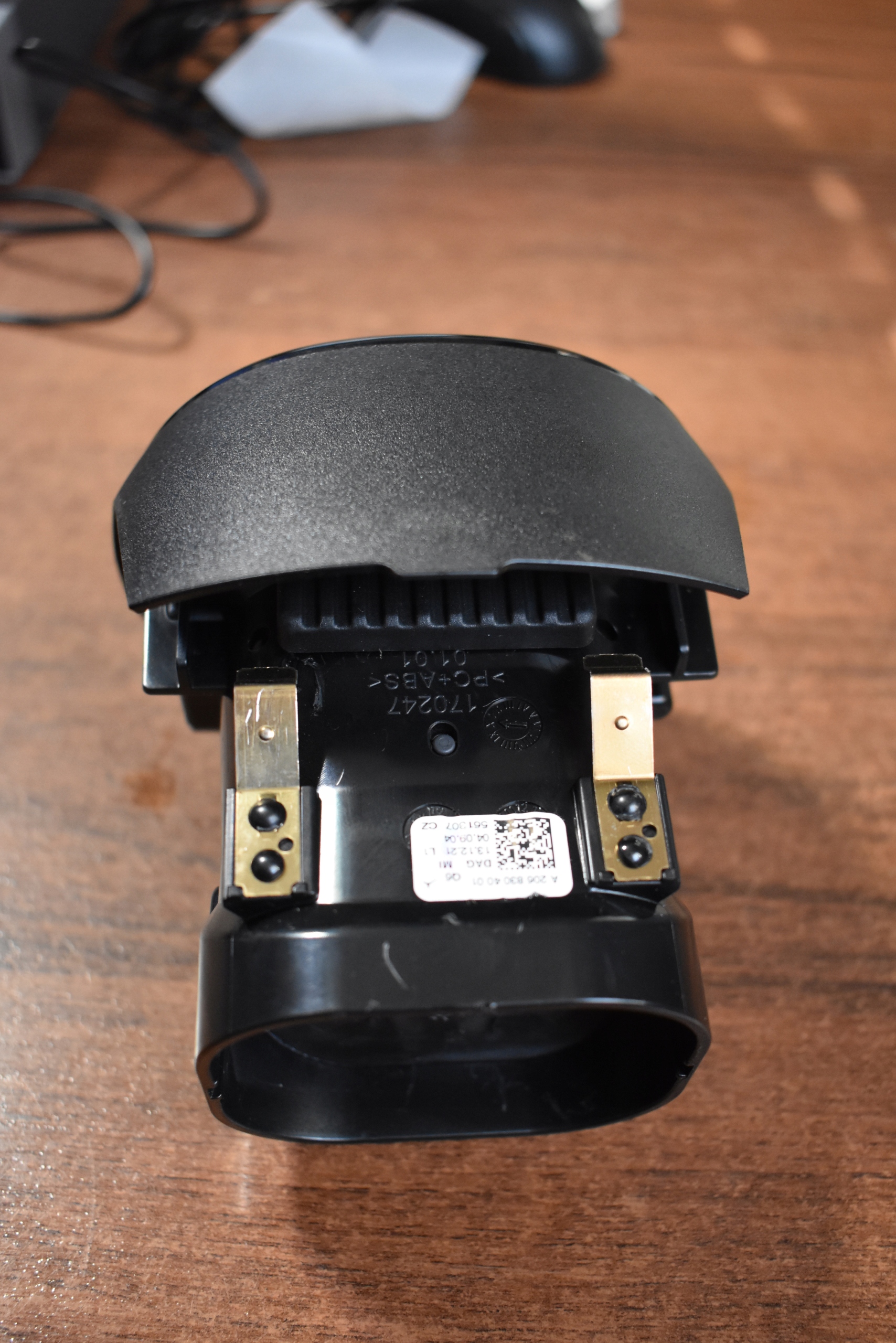 IDEALNA grid air conditioning devices MERCEDES W206 1