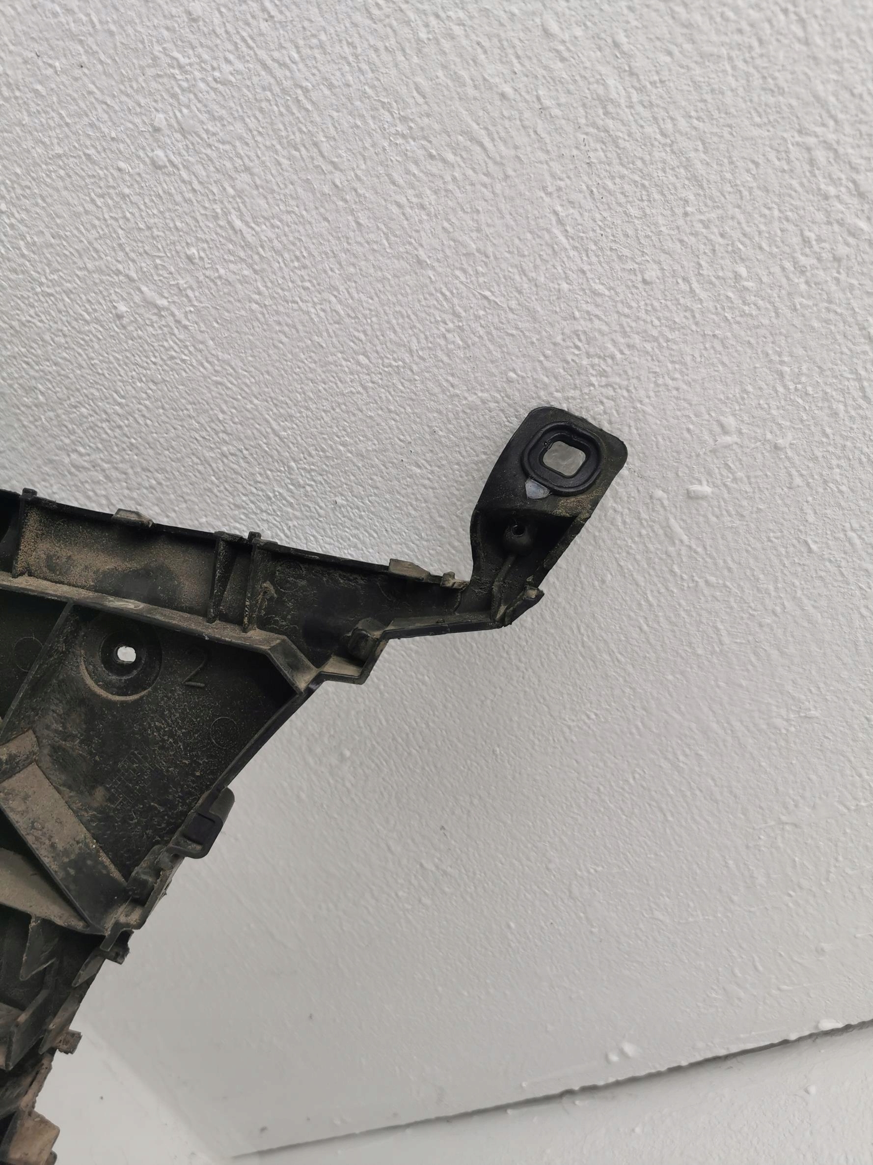 bumper bracket S-LINE right rear part AUDI Q7 and 4L 05-09