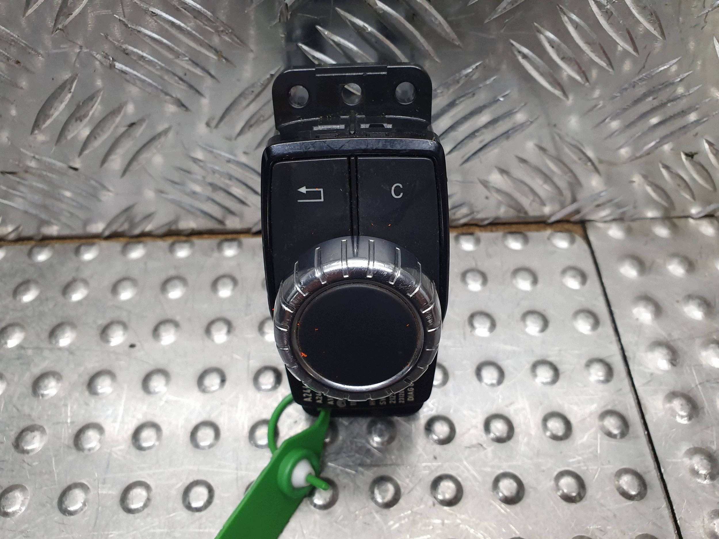 PANEL switch RADIA navigation devices A2469009702 MERCEDES W246