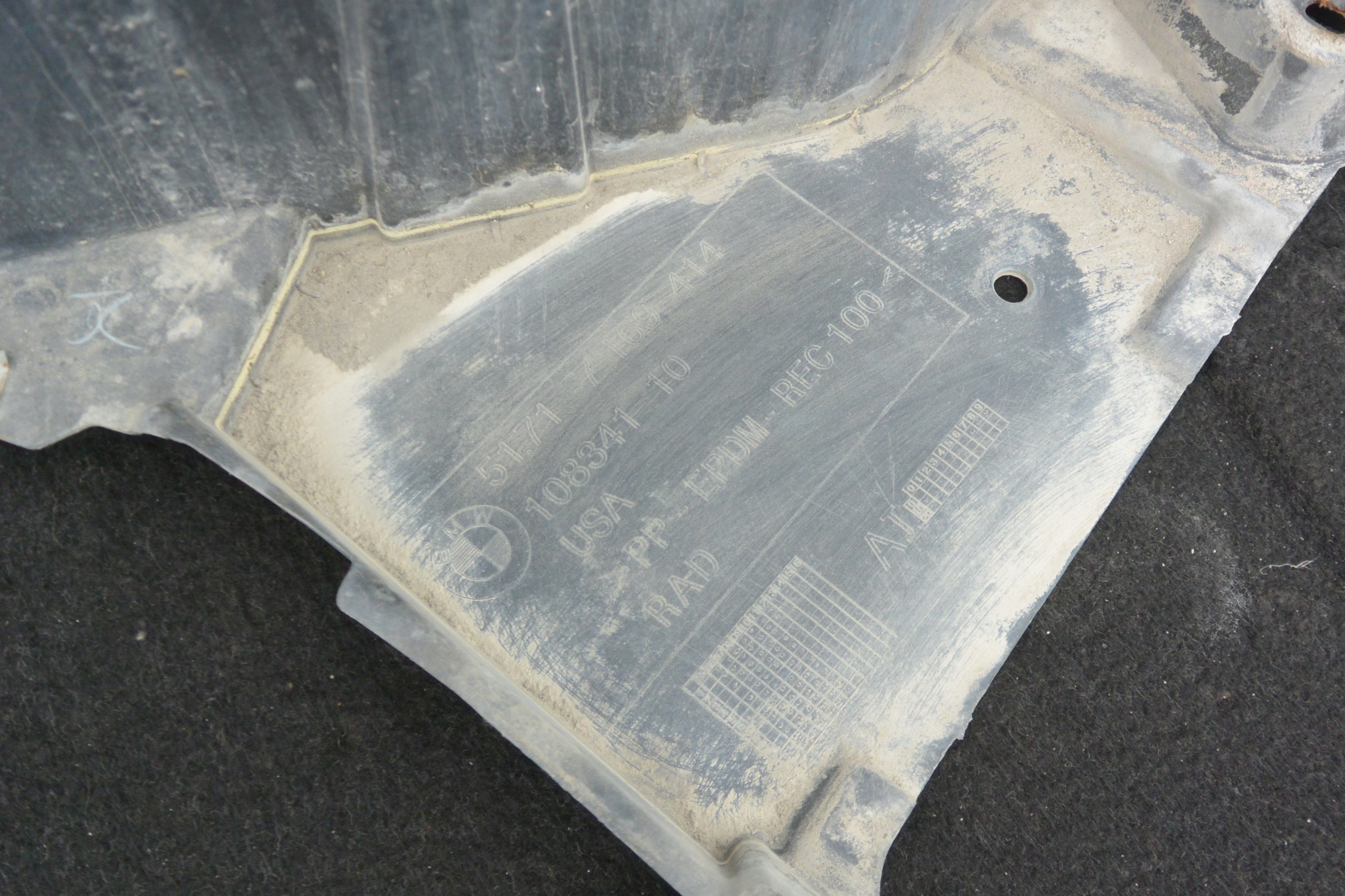mudguard right left front BMW X5 E70 LCI