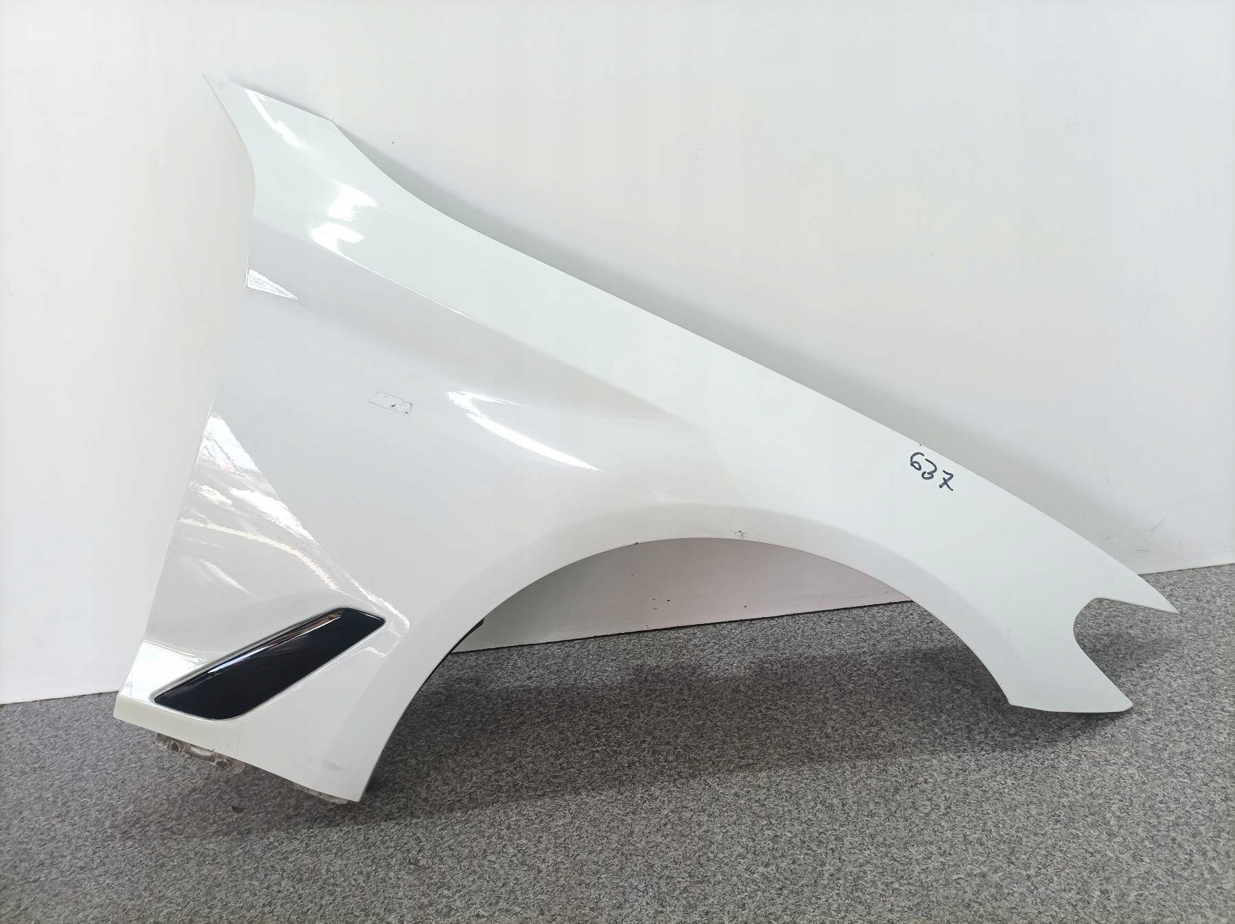 BŁOTNIK PRAWY PRZÓD M-PAKIET A300 Bmw Seria 5 VII (2017-2024) G30/G31 Strona zabudowy przód - prawa