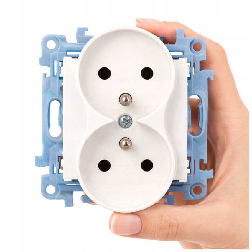 SIMON 10 GNIAZDO PODWÓJNE Z BOLCEM Z UZIEMIENIEM DO RAMEK BIAŁE