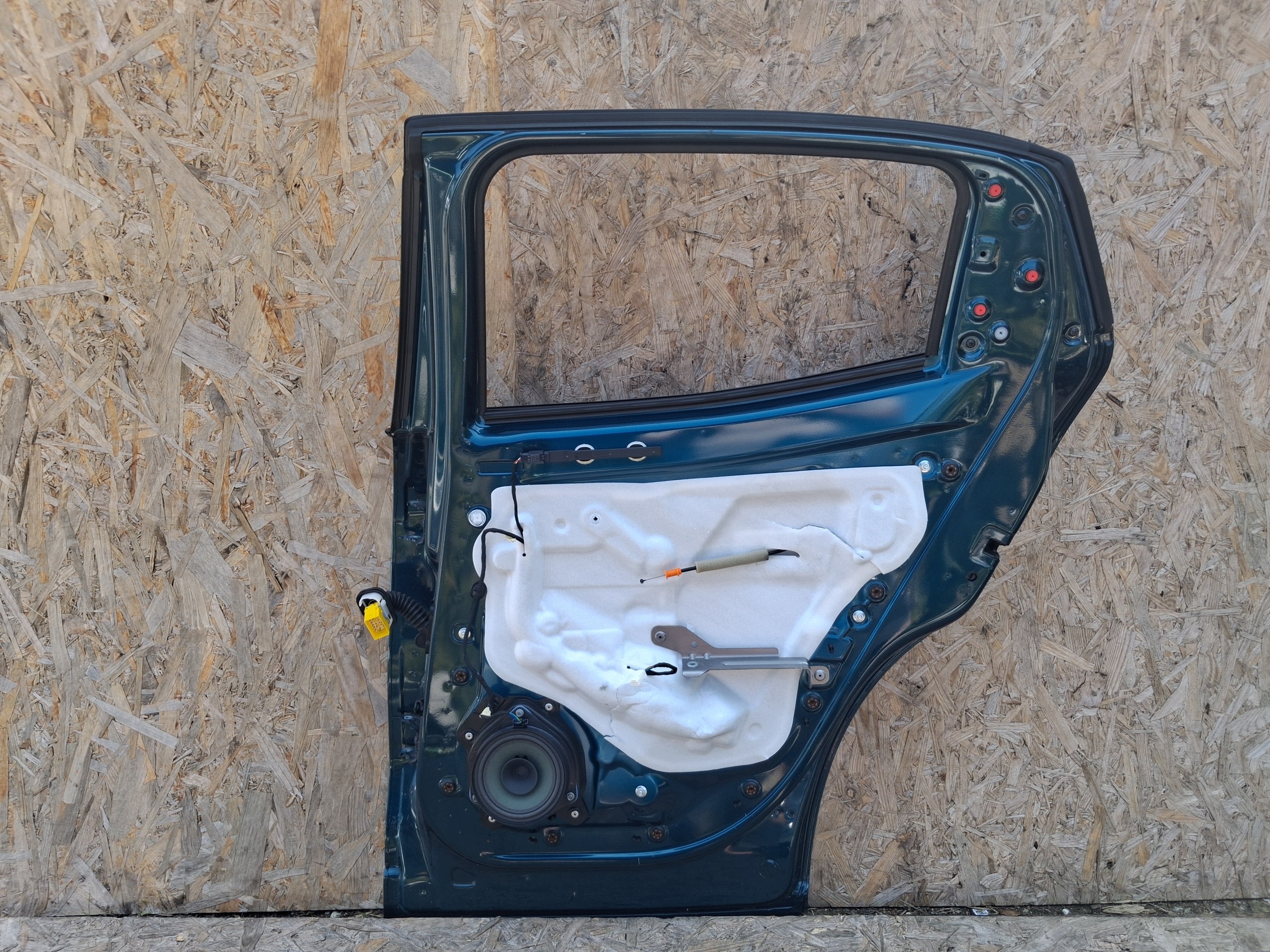 door complete right rear. right rear part ALFA ROMEO JUNIOR 2025R