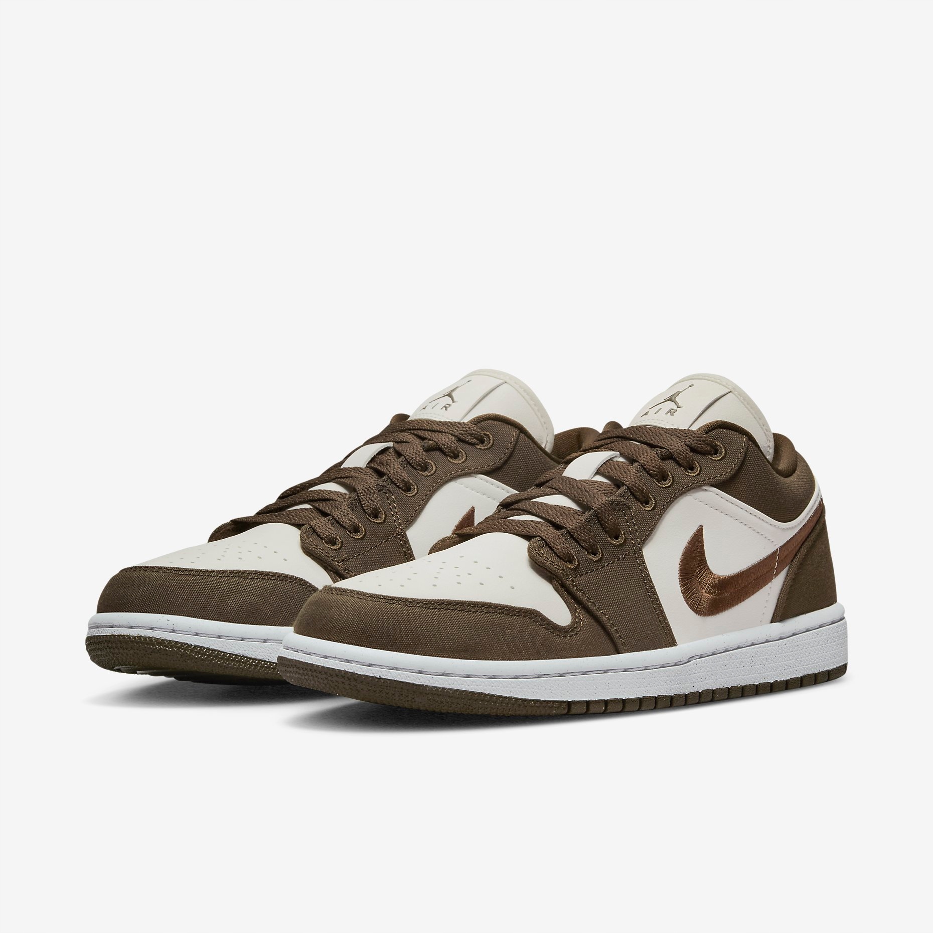 Boty Nike Air Jordan 1 Low "Dark Olive" Olivově hnědé, bílé, velikost 38EU