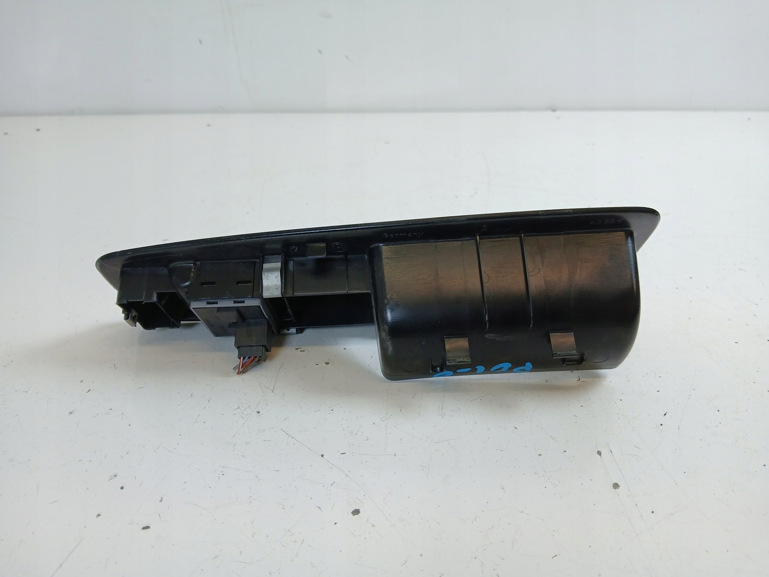 VW POLO 9N PANEL okna levý předek