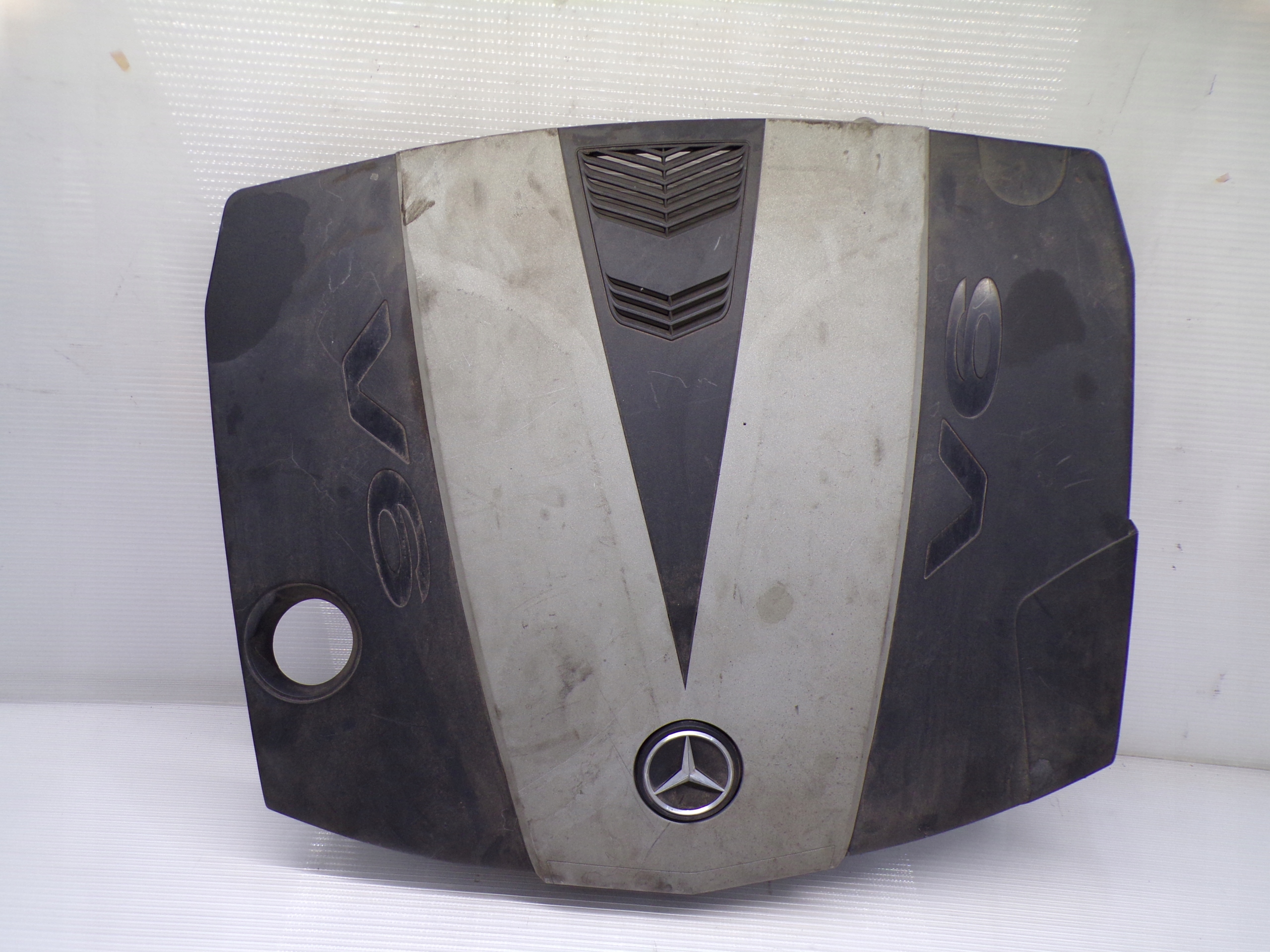 Верхняя крышка двигателя MERCEDES W212 W164 LIFT 3.0