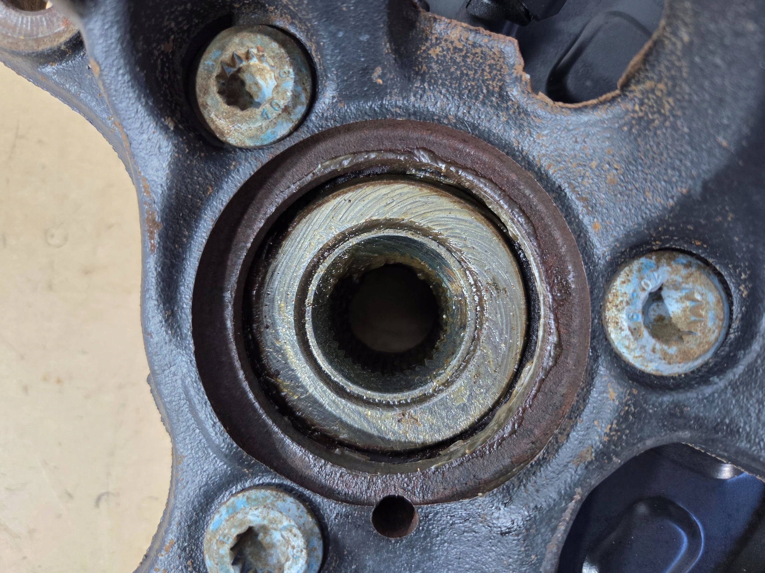 Volkswagen Golf VII swing front right 5Q0256Q (A525)