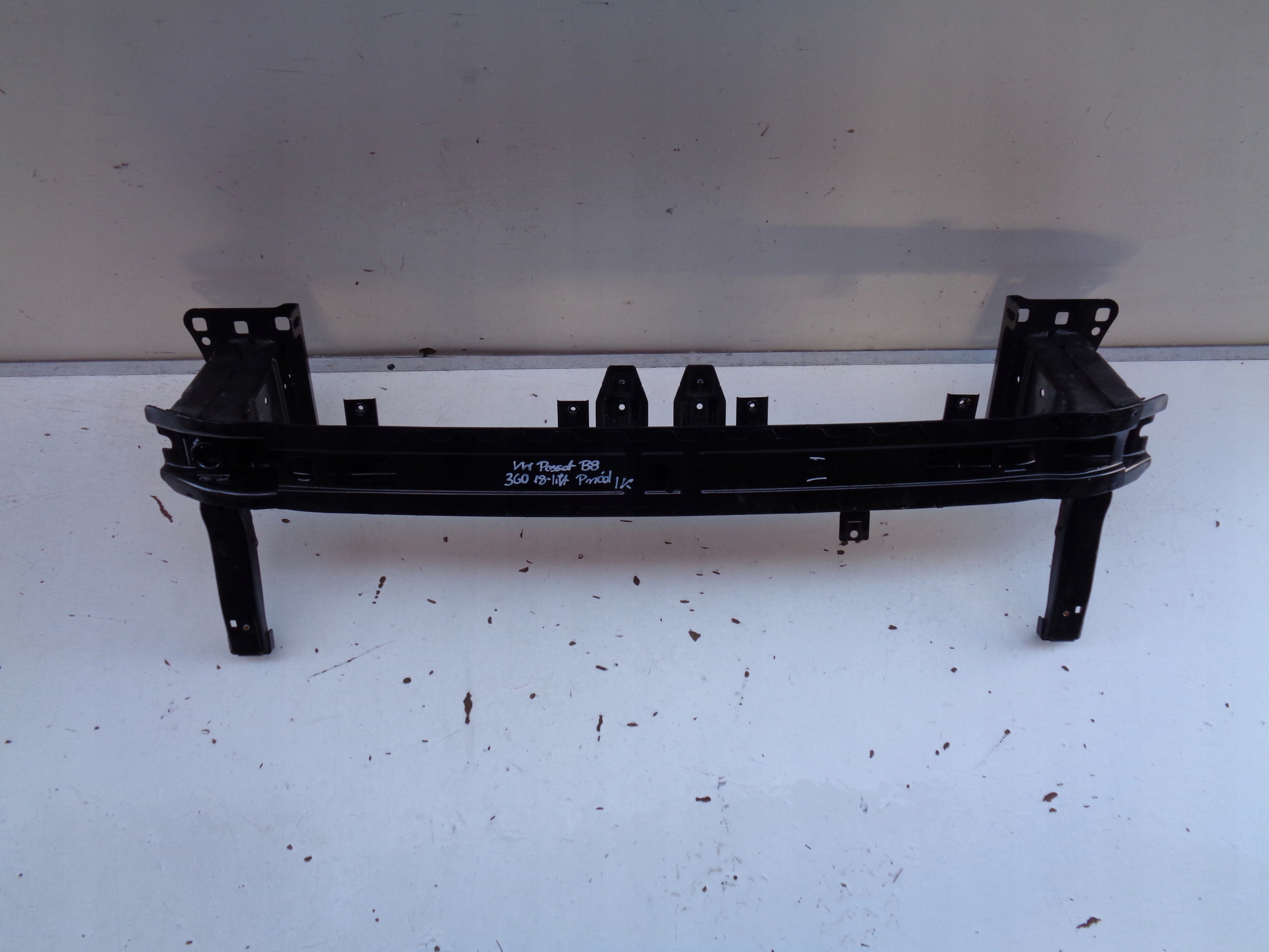 pillar bumper support front VW PASSAT B8 3G 3G0 18- LIFT