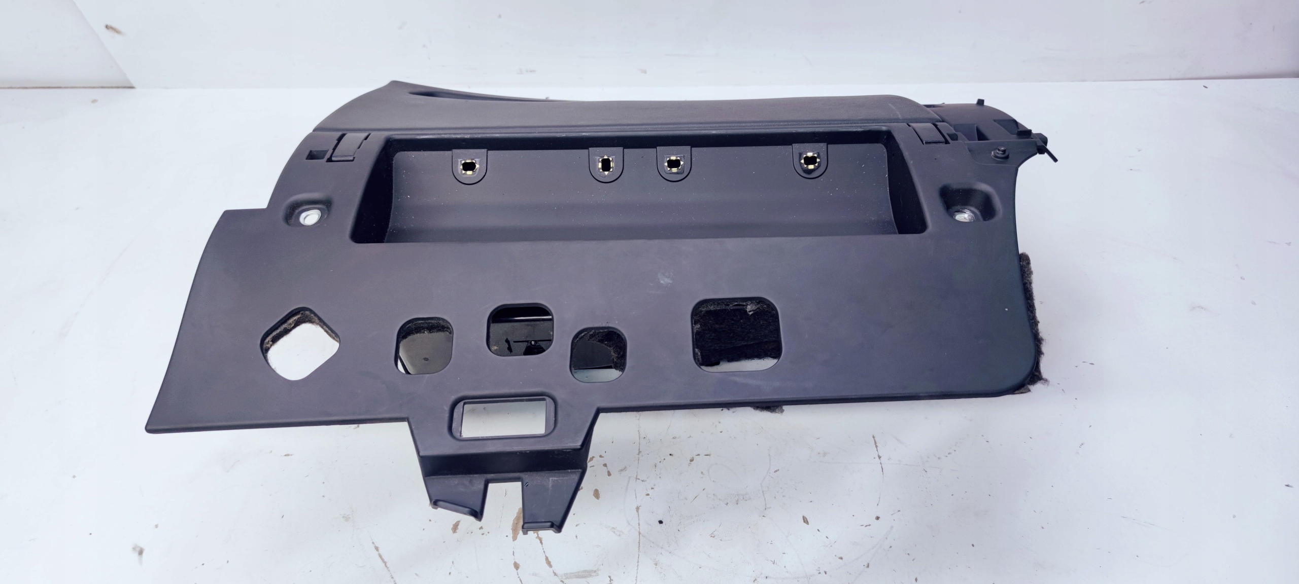 HANDSCHUHFACH DES BEIFAHRERS AUDI A8 D4