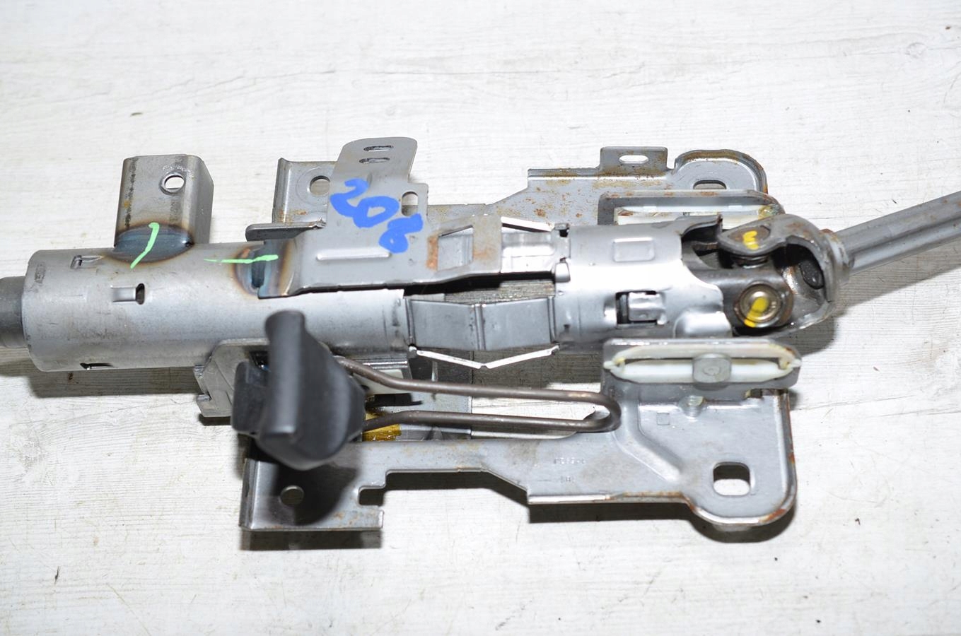 Piantone sterzo usato 1.2 VTI PEUGEOT 208 e