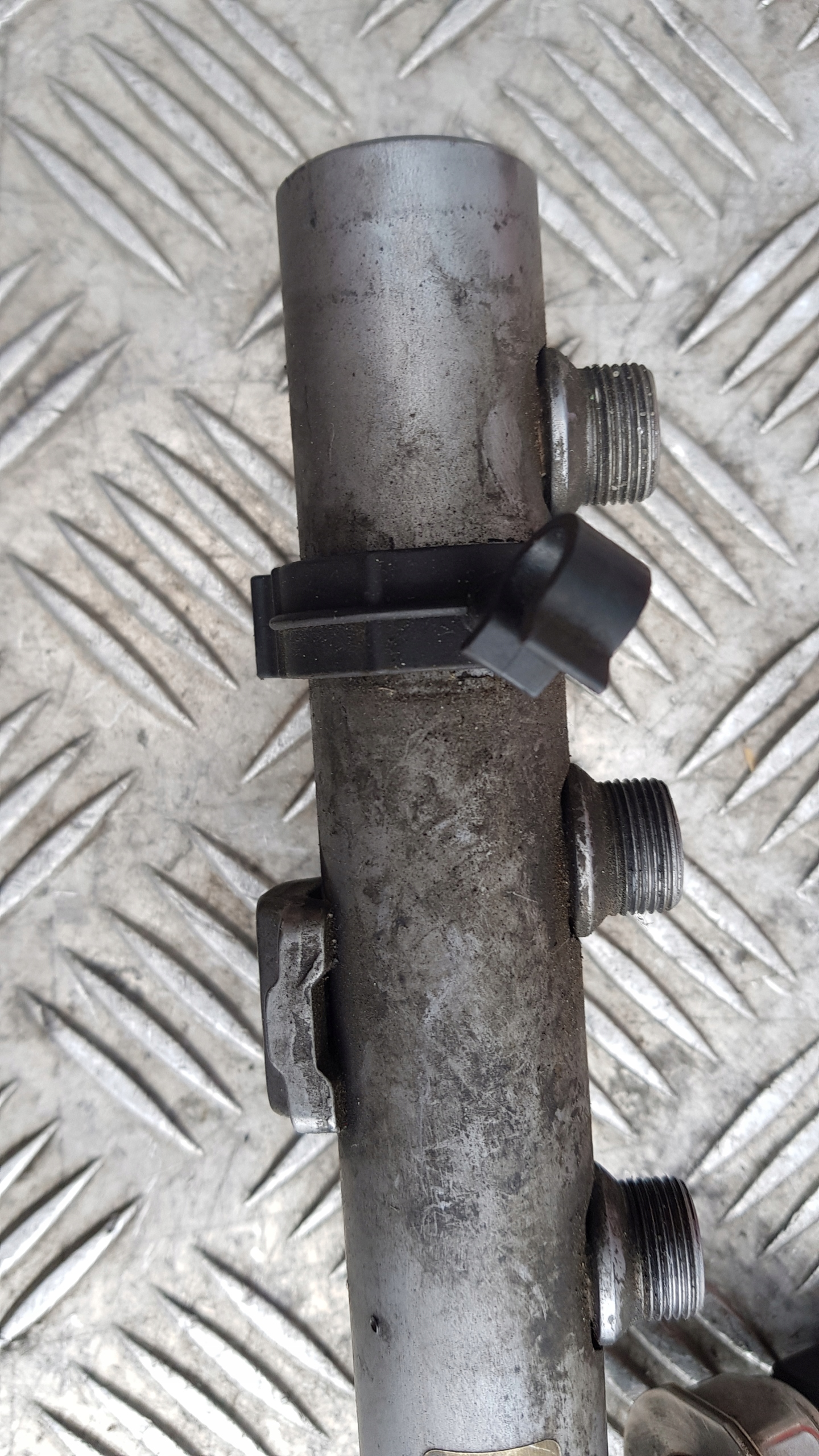 AUDI A6 C6 3.0 TDI Rampe injection Capteur 059130089ab