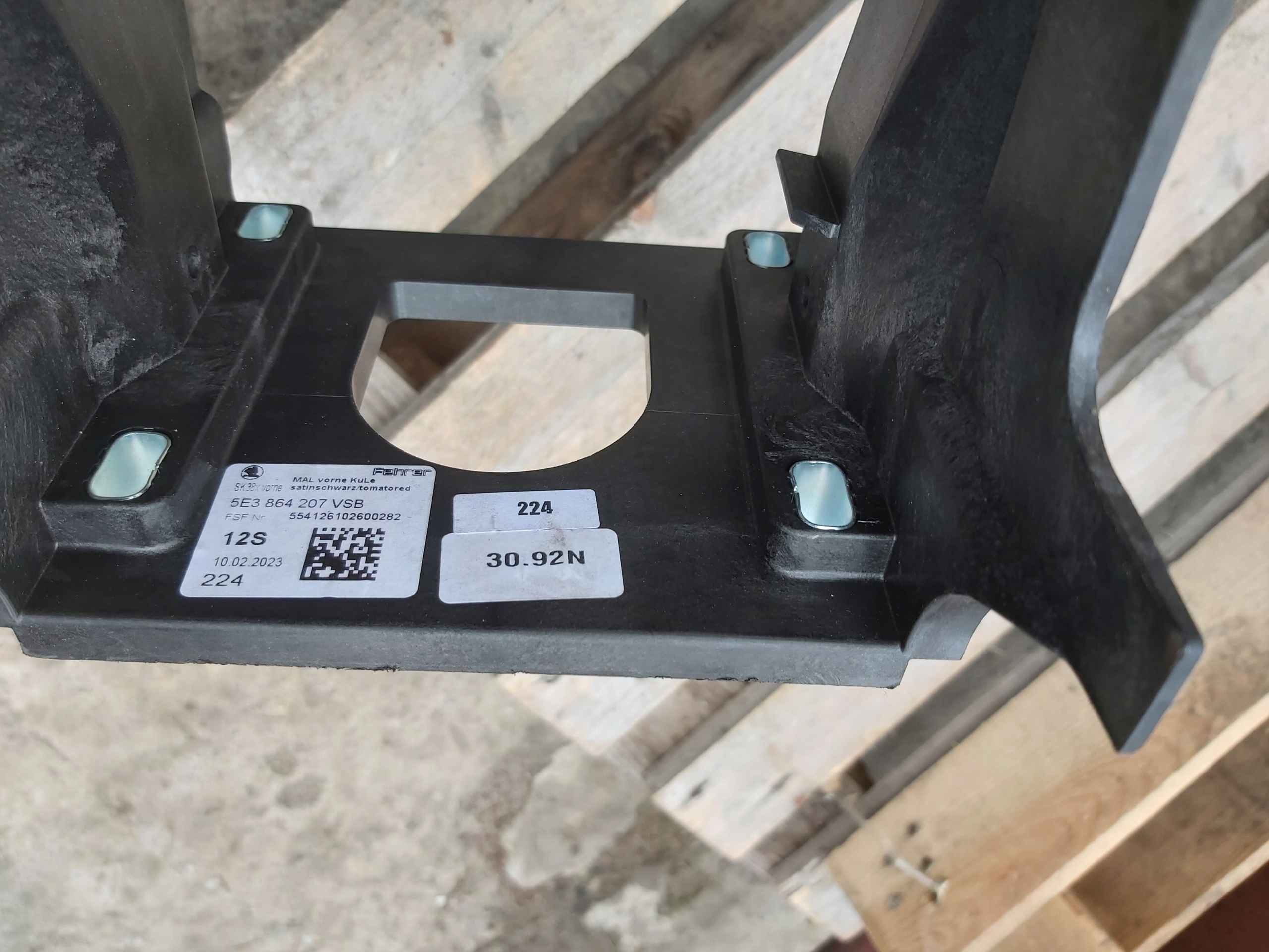BRACCIOLO SKODA OCTAVIA 3 4 2023 5E3864207SVB