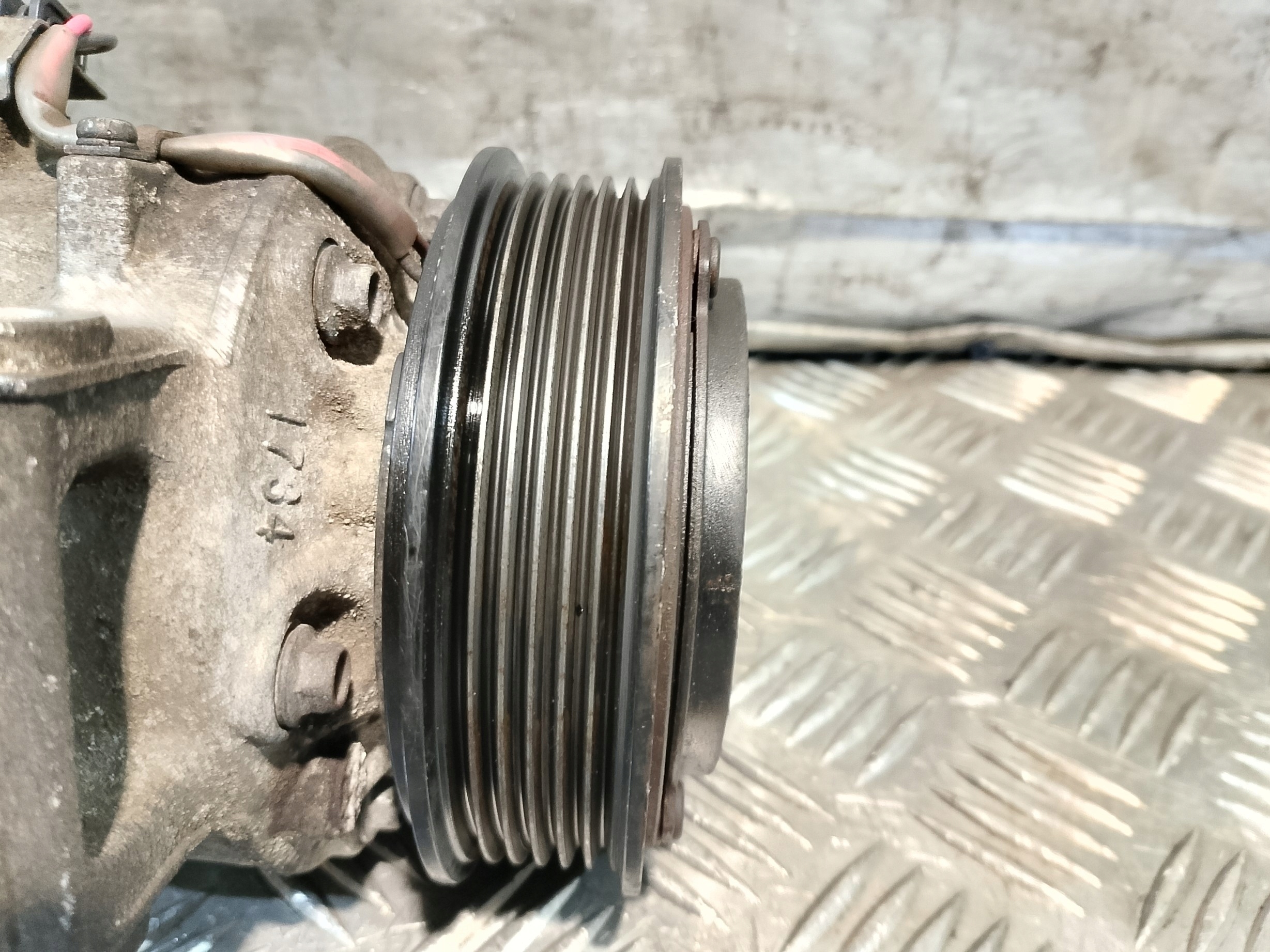 compressor compressor; of the air conditioning OPEL ASTRA K 1.6 CDTI 39157291