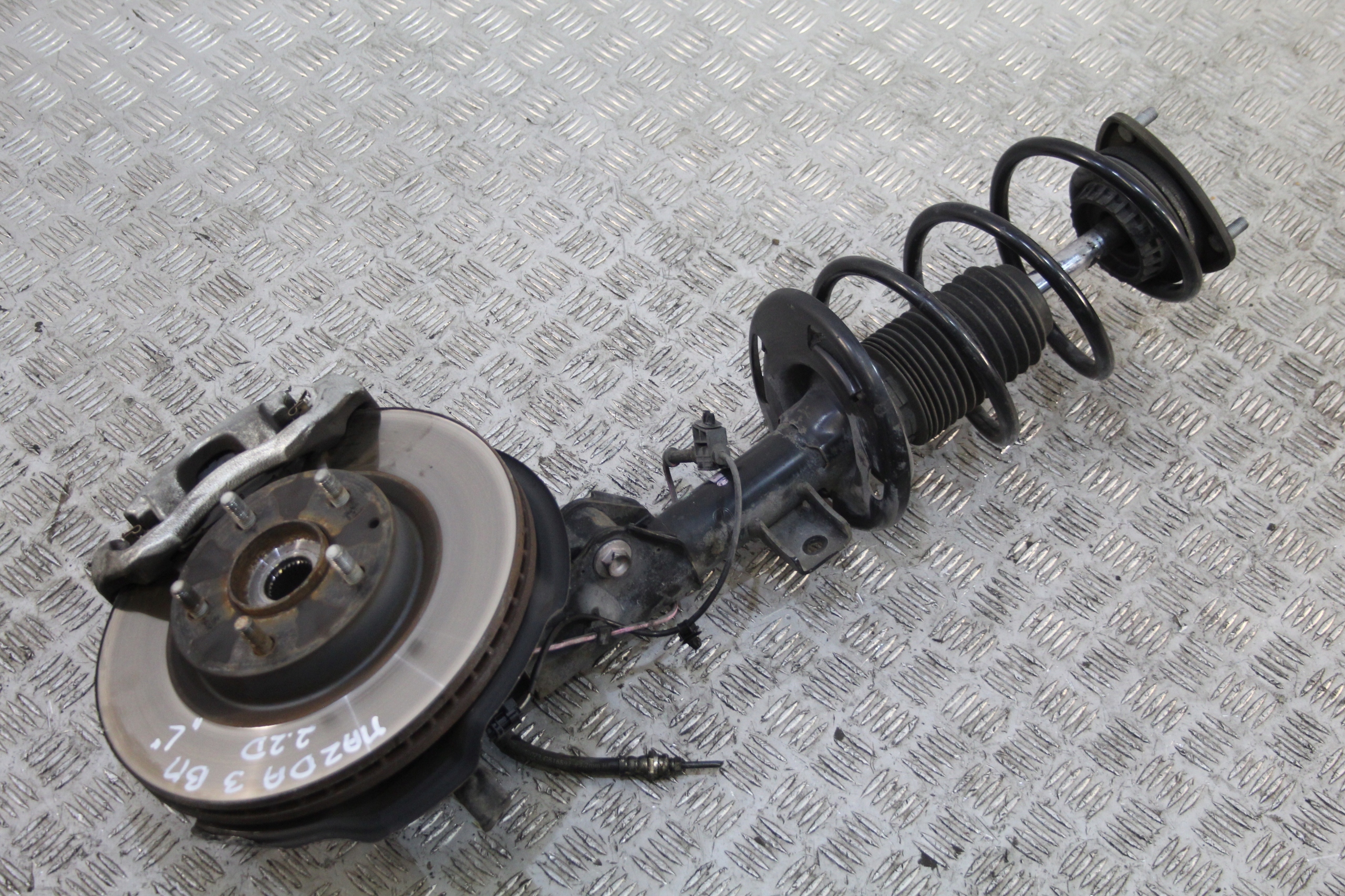 swing McPherson left front MAZDA 3 III BM