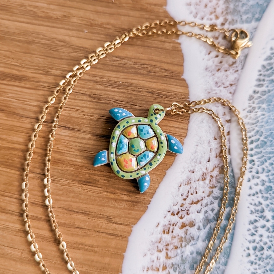 Mořský přívěsek Mořská želva Želvička šperky v oceánském stylu marine