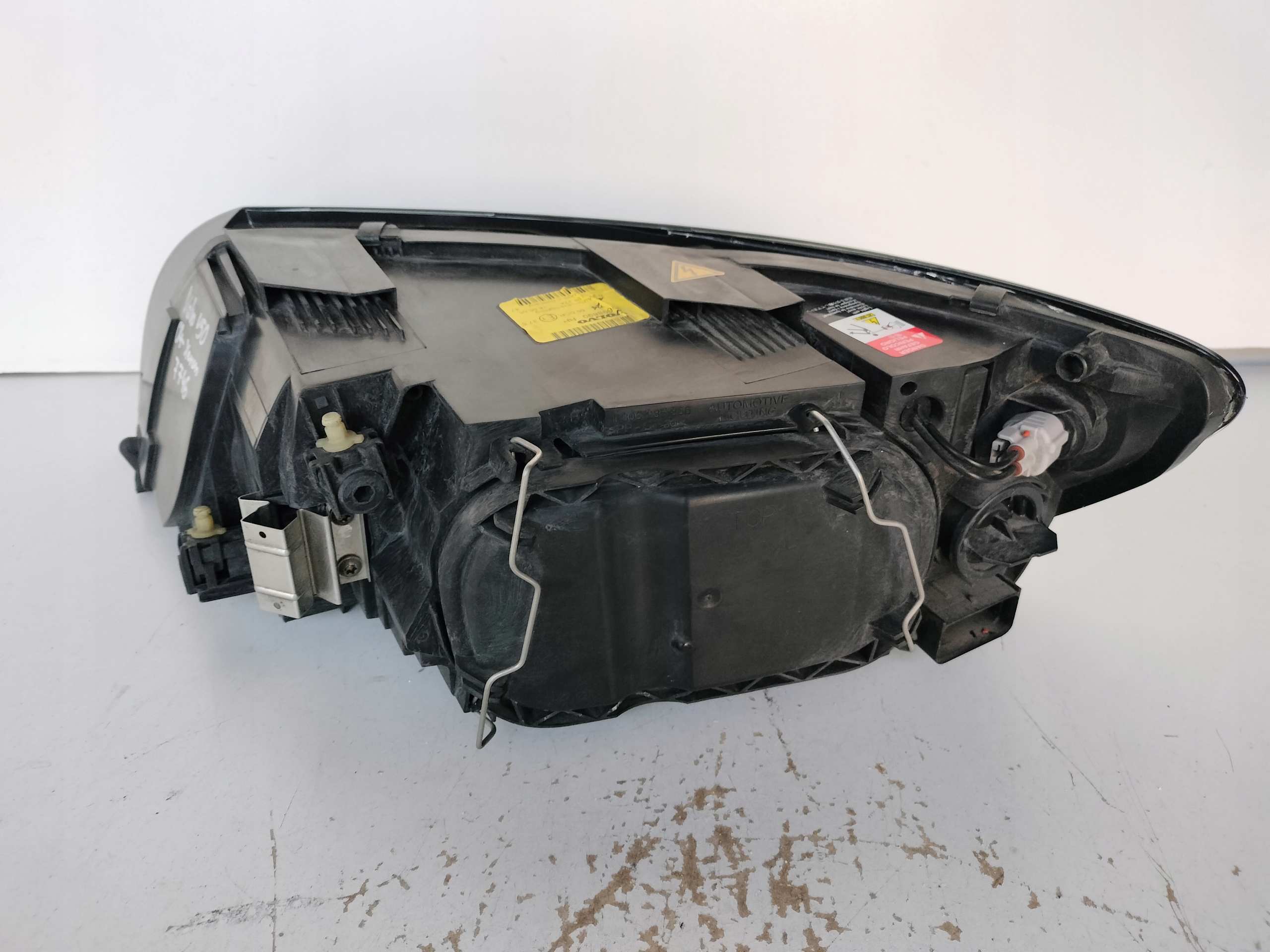 light right REFLEKTOR VOLVO V50 S40 04- XENON